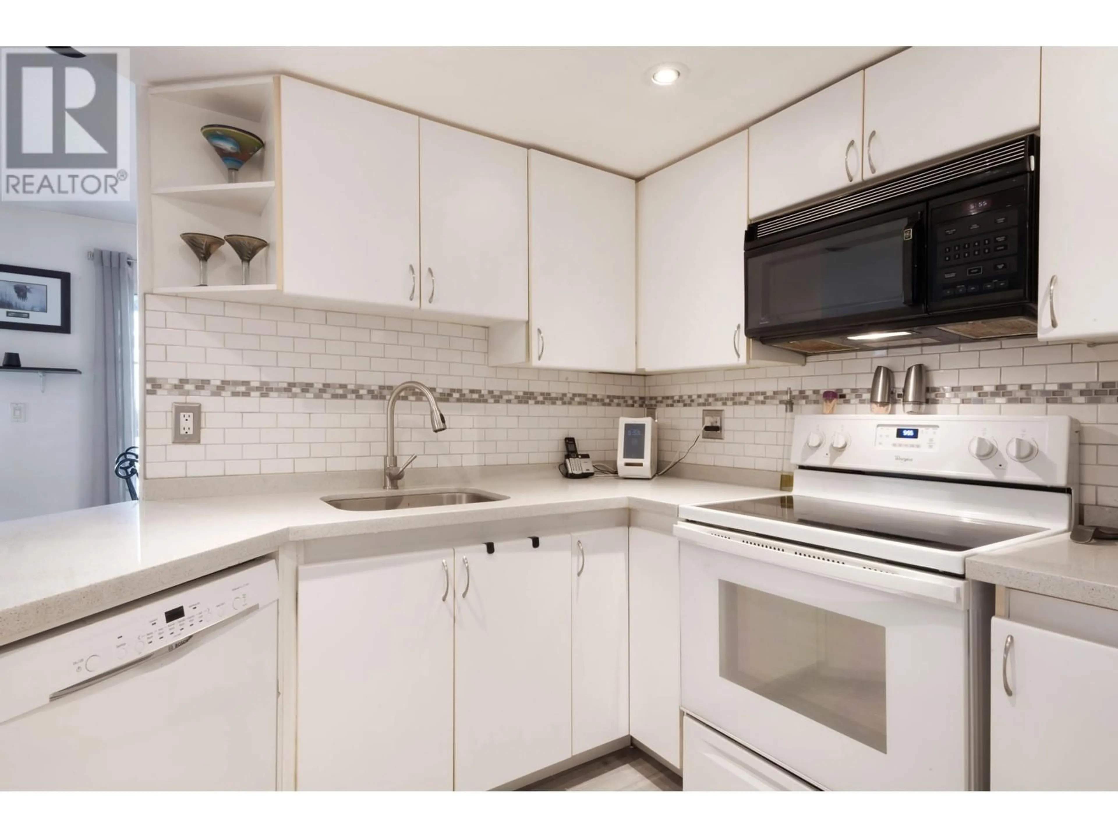 Standard kitchen, ceramic/tile floor for 302 - 2388 WELCHER AVENUE, Port Coquitlam British Columbia V3C1X5
