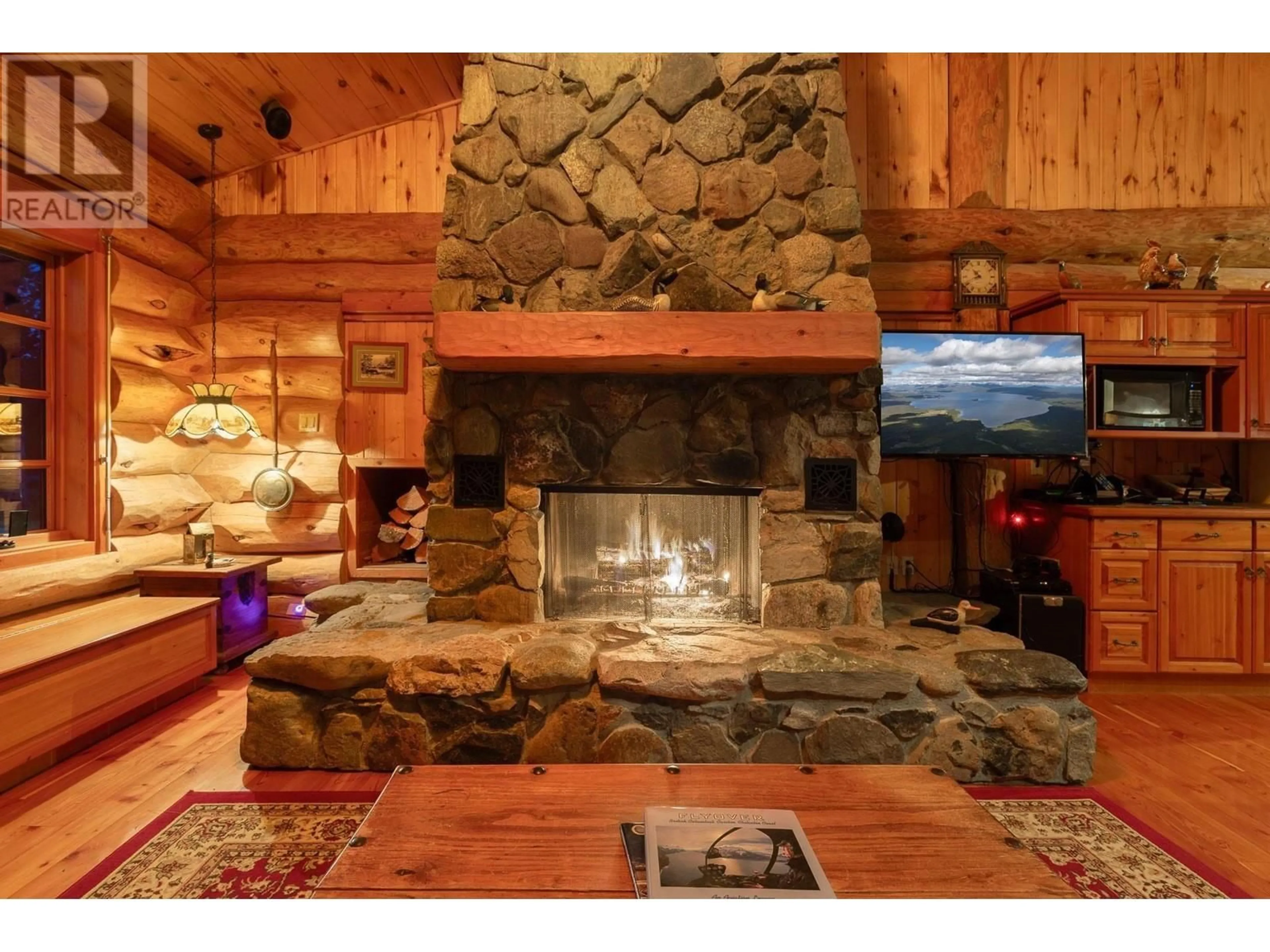 Home theater for 2313 CHARLOTTE LAKE ROAD, No City Value British Columbia V0L1R0