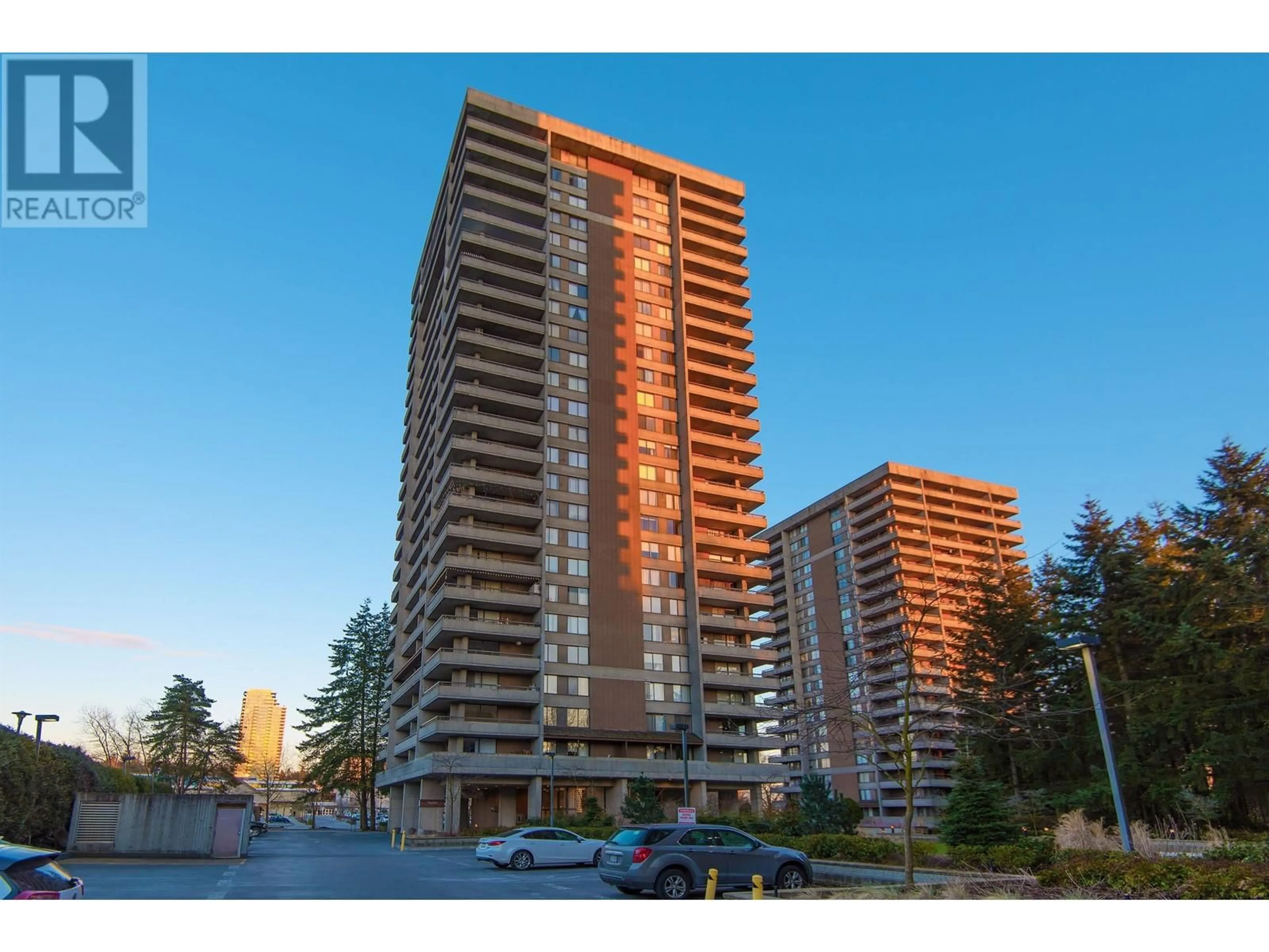 A pic from outside/outdoor area/front of a property/back of a property/a pic from drone, building for 2206 - 3771 BARTLETT COURT, Burnaby British Columbia V3J7G8