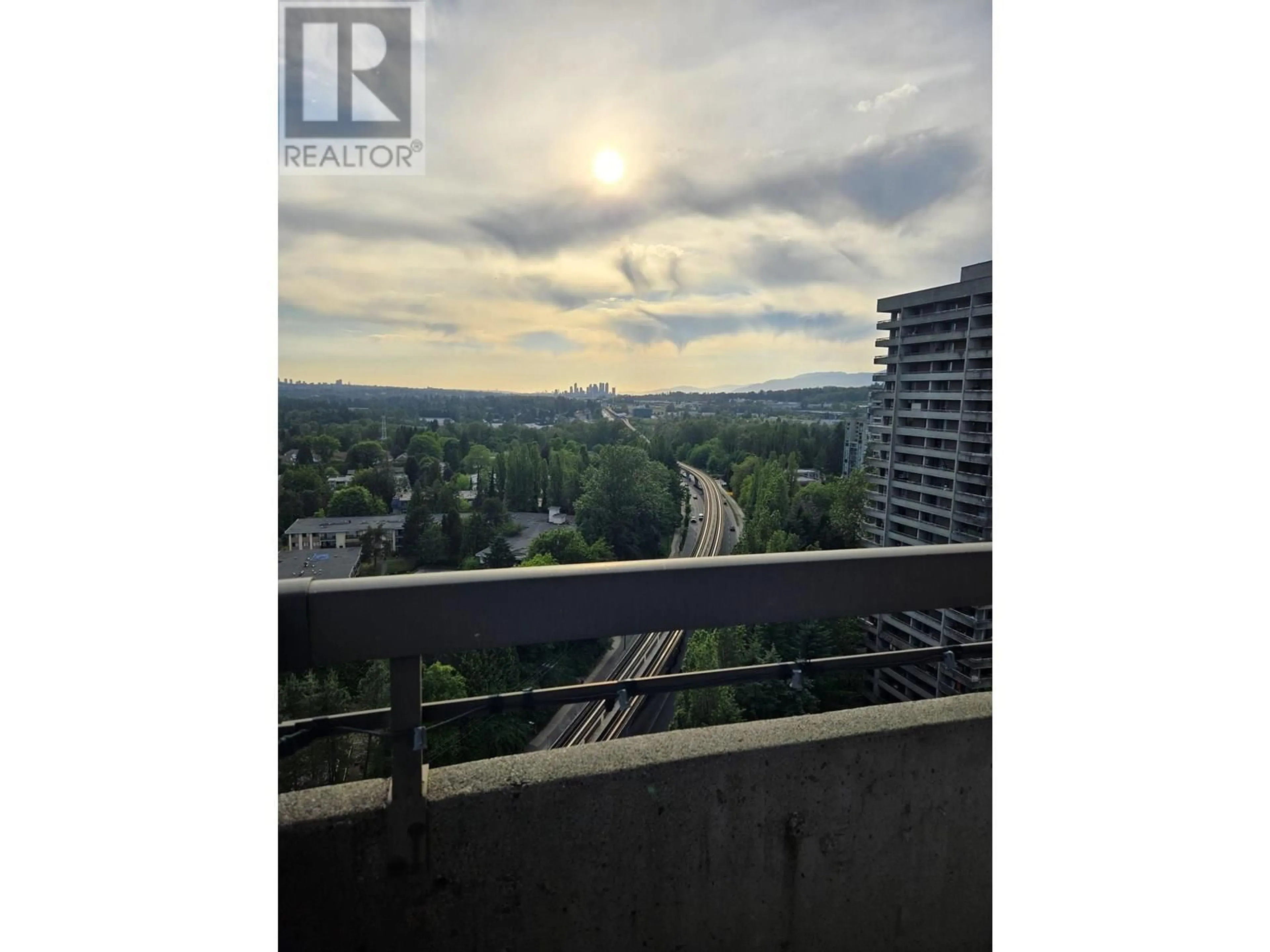 Unknown for 2206 - 3771 BARTLETT COURT, Burnaby British Columbia V3J7G8