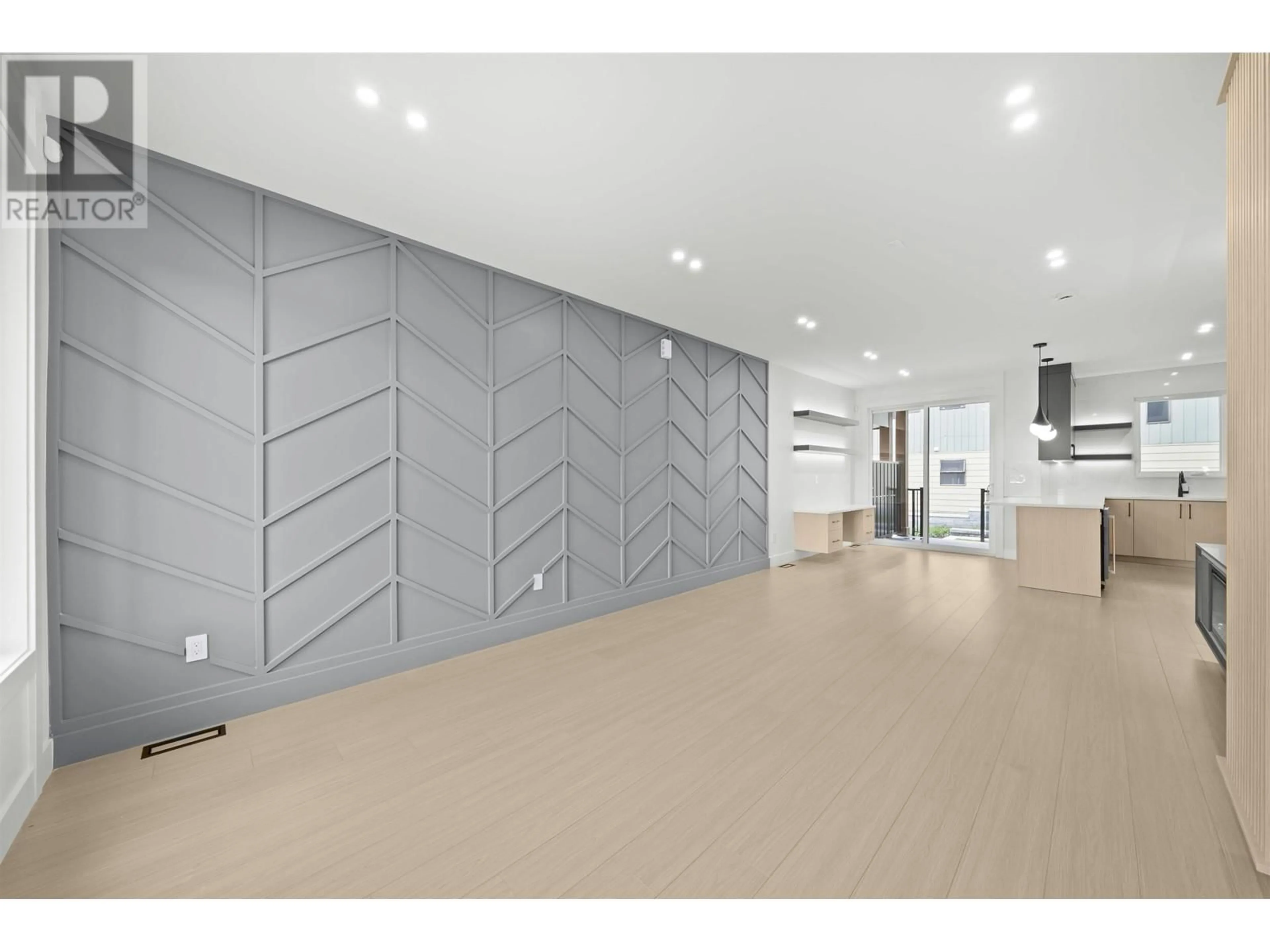 Indoor foyer for 2 - 314 NELSON STREET, Coquitlam British Columbia V3K4N3