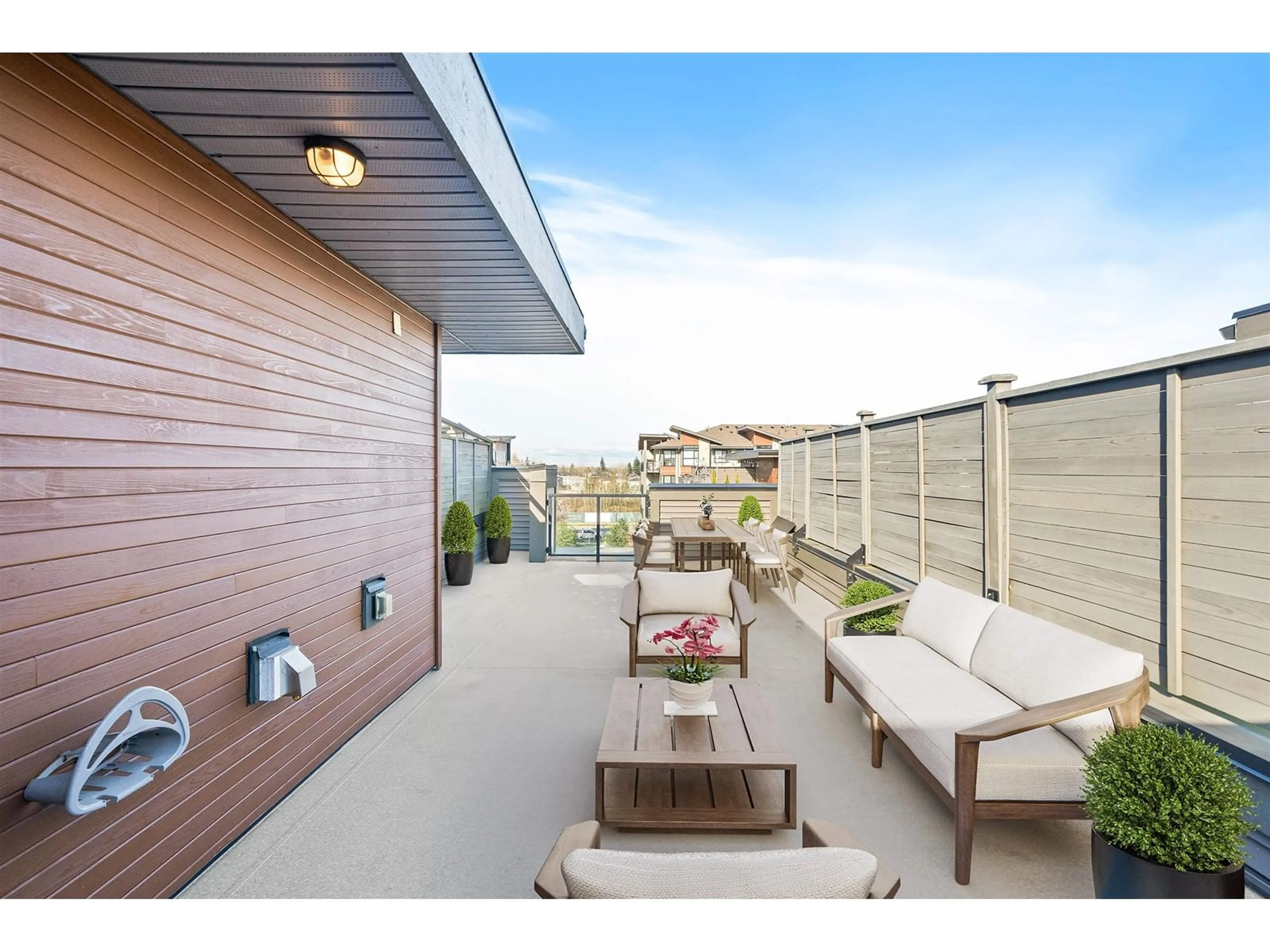 Patio, street for 57 - 7811 209, Langley British Columbia V2Y0P2