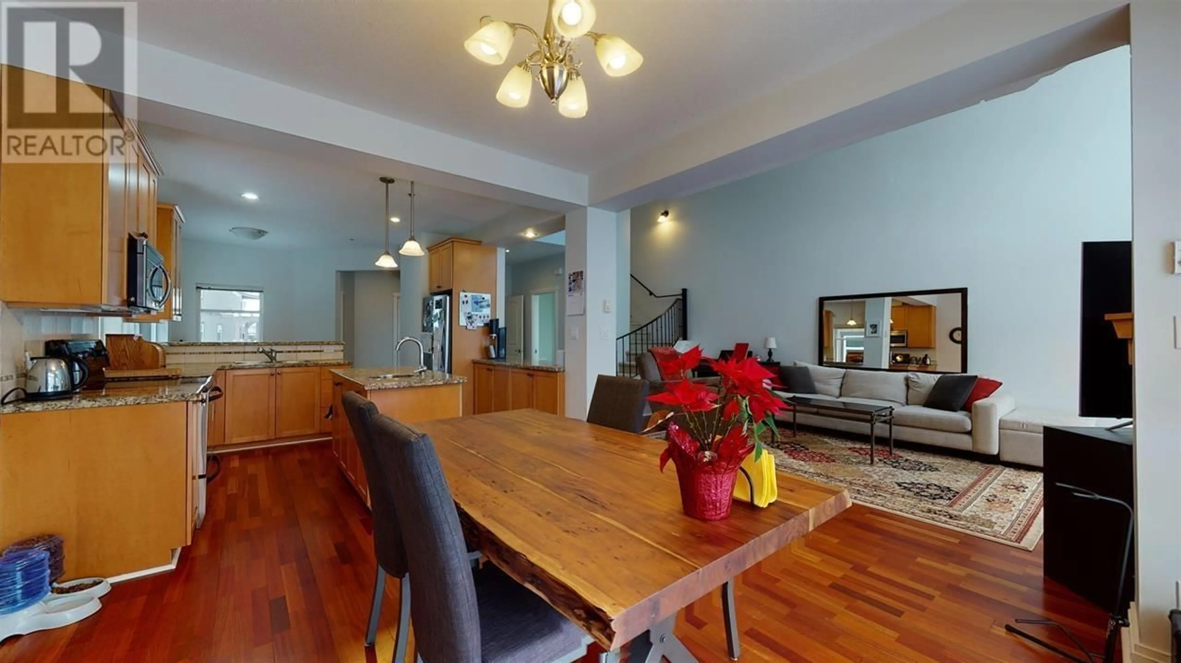 Dining room, unknown for 21 - 40750 TANTALUS ROAD, Squamish British Columbia V8B0L4