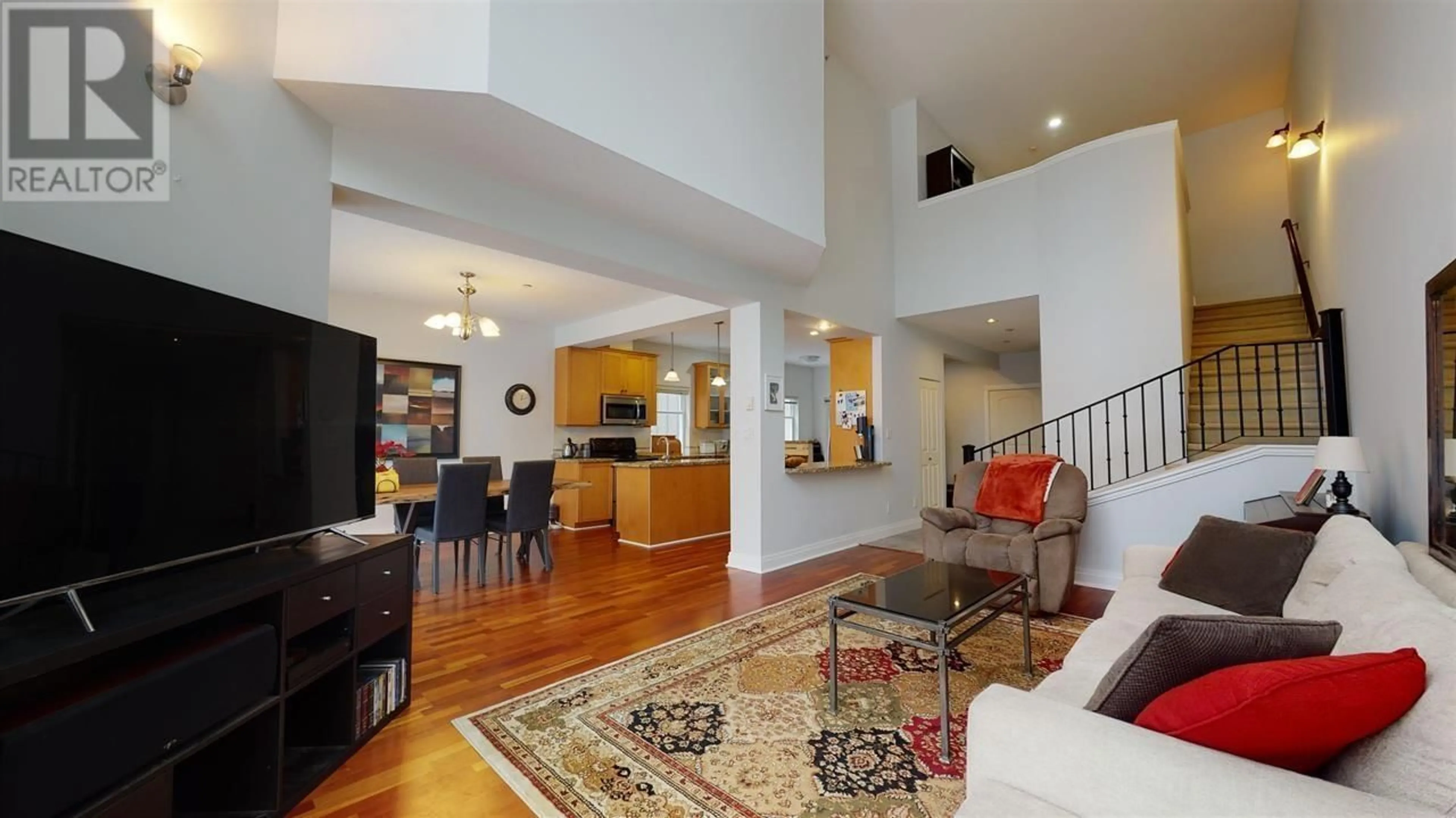 Living room with furniture, unknown for 21 - 40750 TANTALUS ROAD, Squamish British Columbia V8B0L4