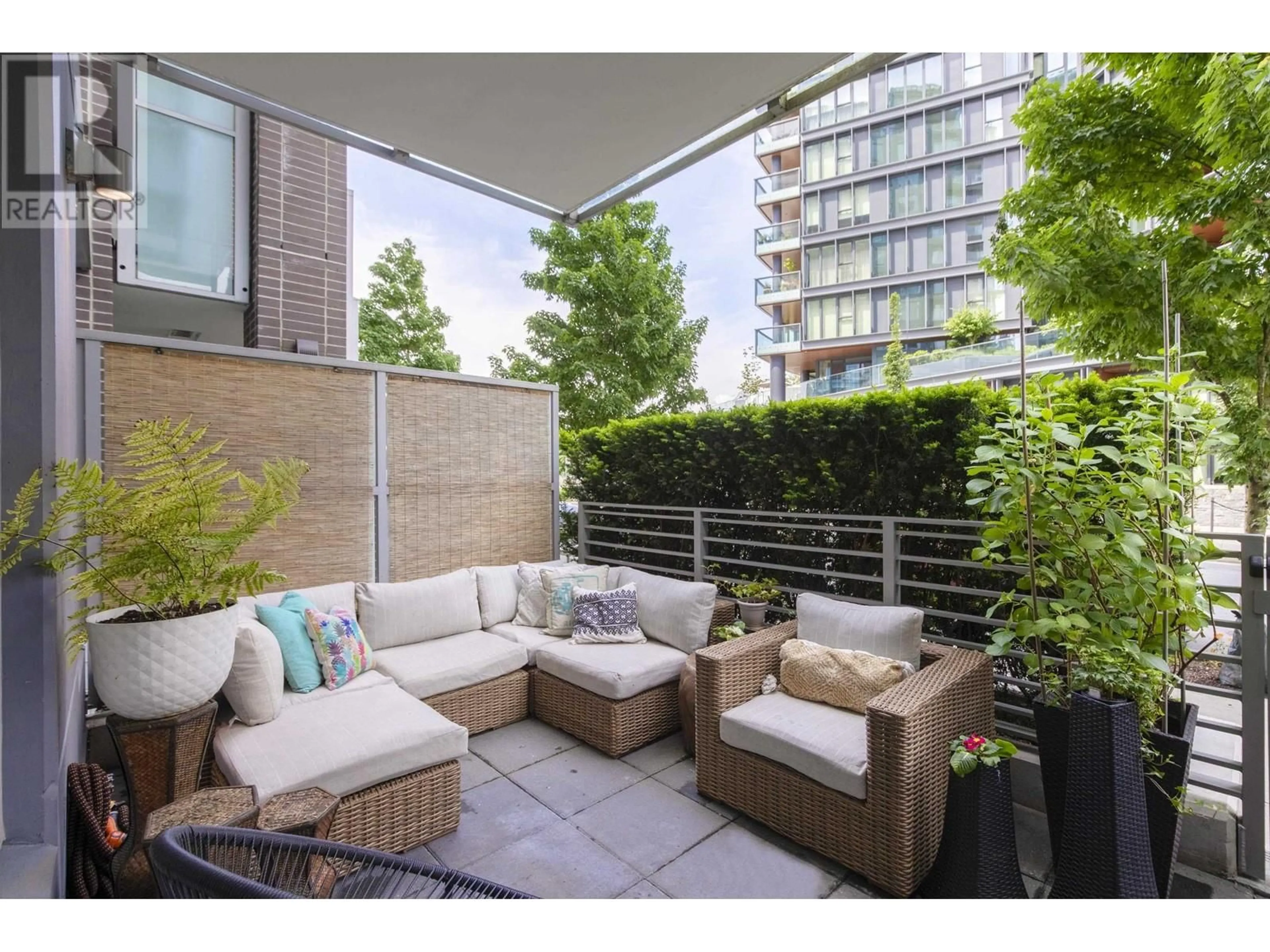 Patio, street for 101 - 1661 QUEBEC STREET, Vancouver British Columbia V6A0H2
