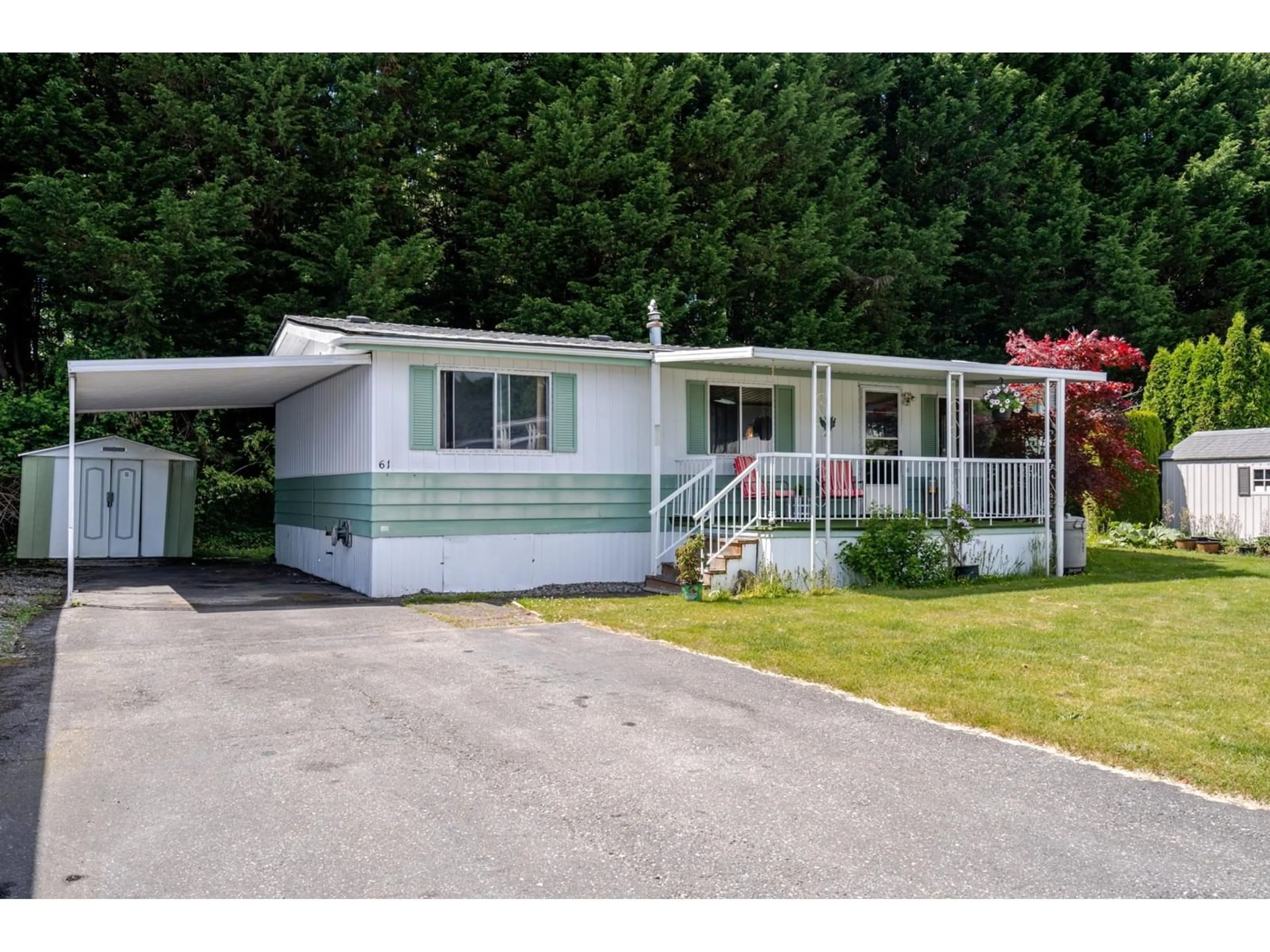 Home with vinyl exterior material, street for 61 - 2270 196TH, Langley British Columbia V2Z1N6