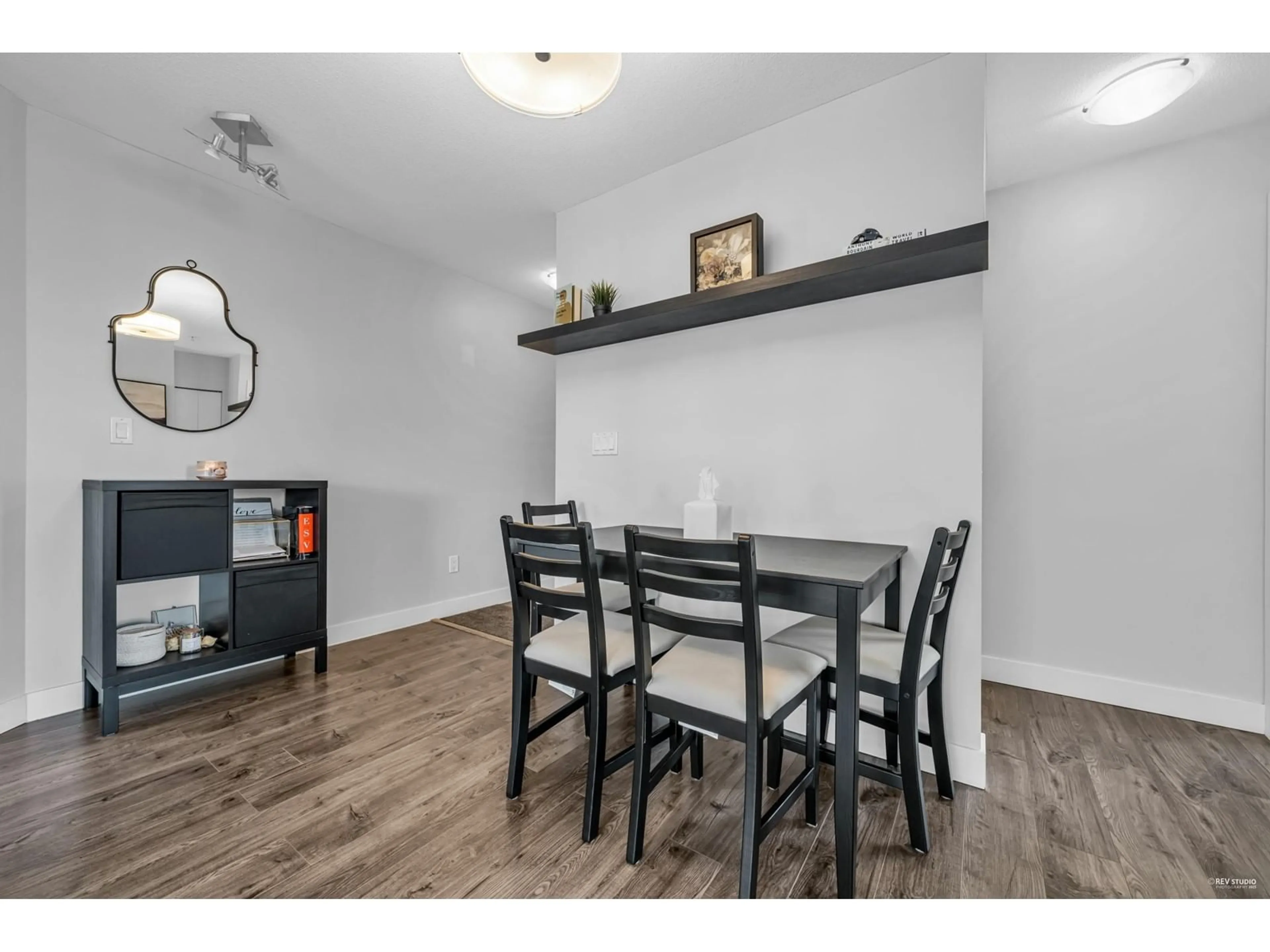 Dining room, wood/laminate floor for 204 - 6815 188, Surrey British Columbia V4N0Z8