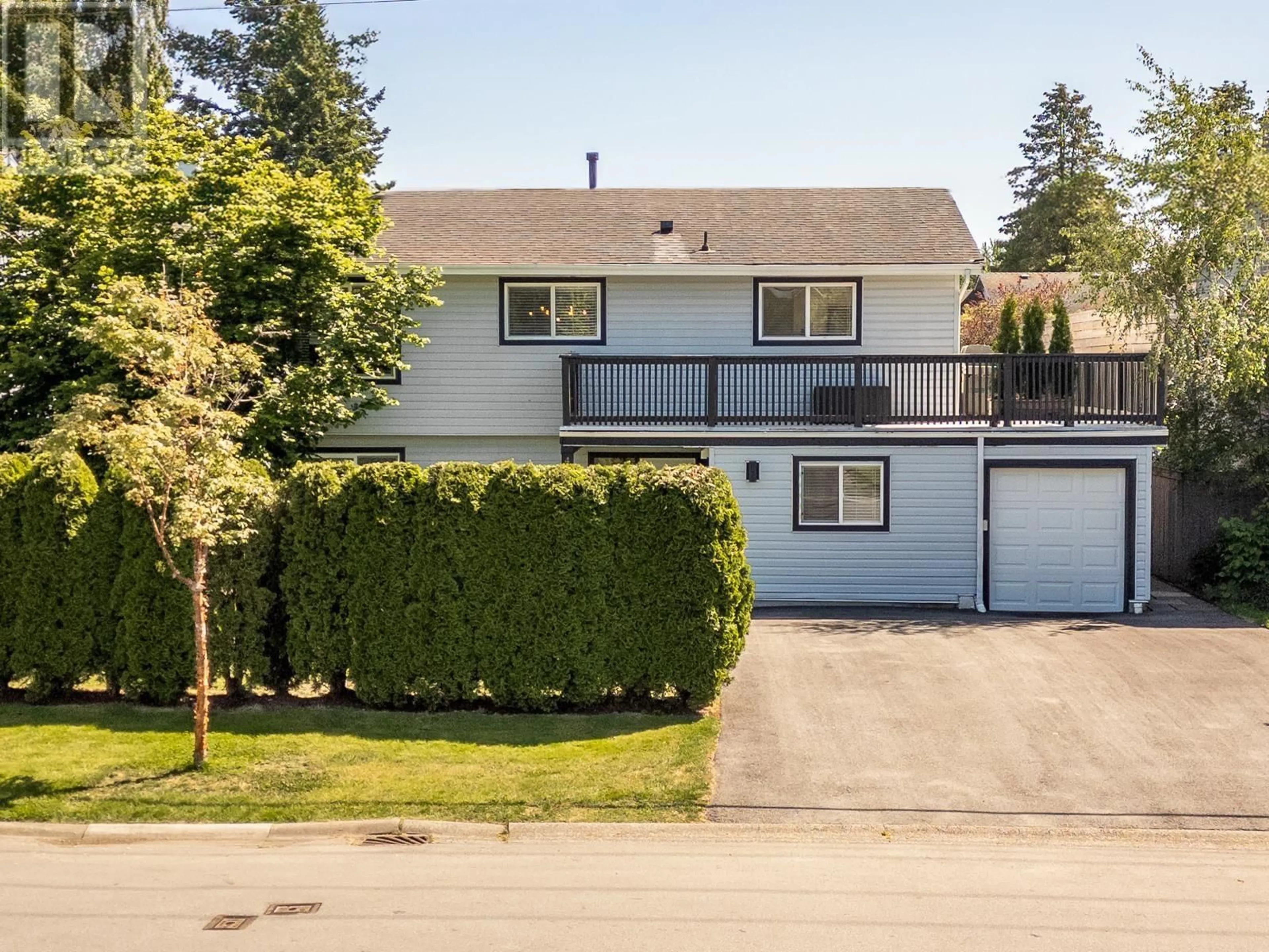 A pic from outside/outdoor area/front of a property/back of a property/a pic from drone, street for 4768 45 AVENUE, Delta British Columbia V4K1J8