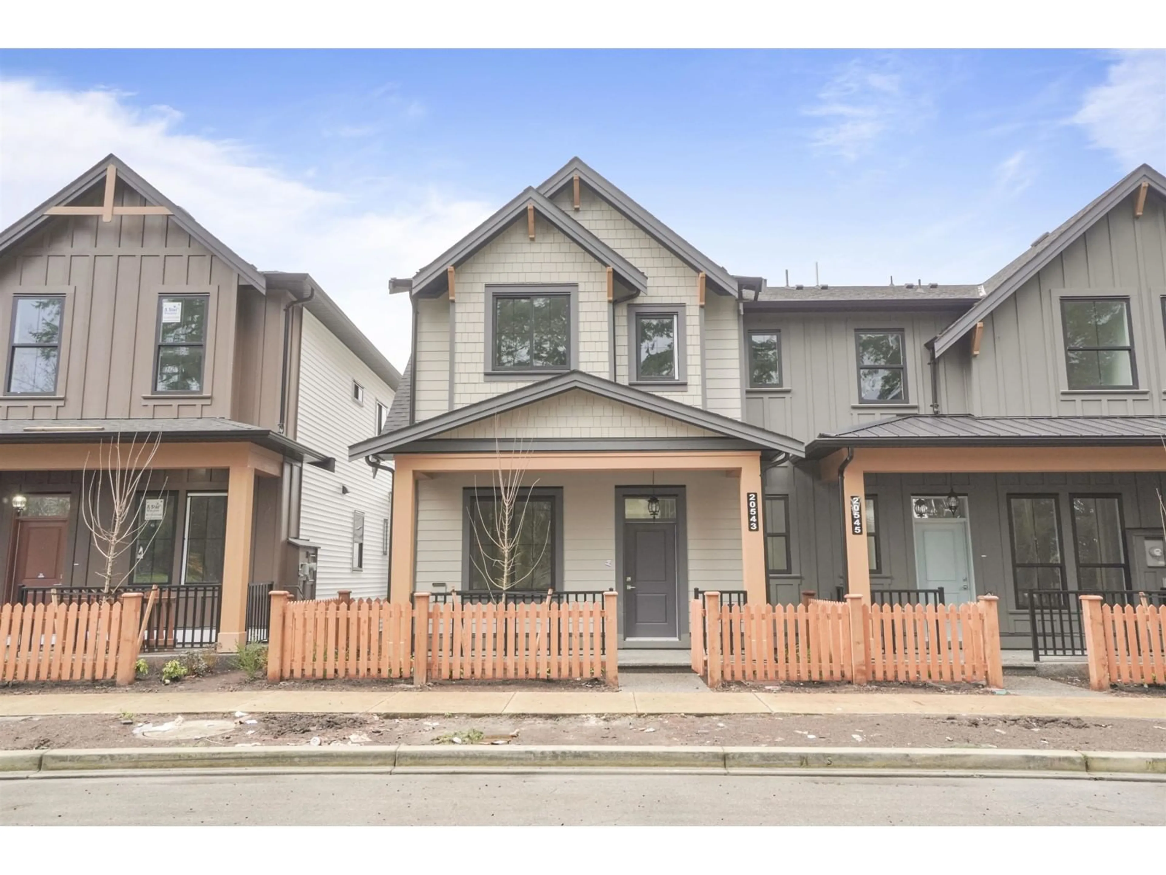 Unknown for 20543 74B, Langley British Columbia V2Y3S8