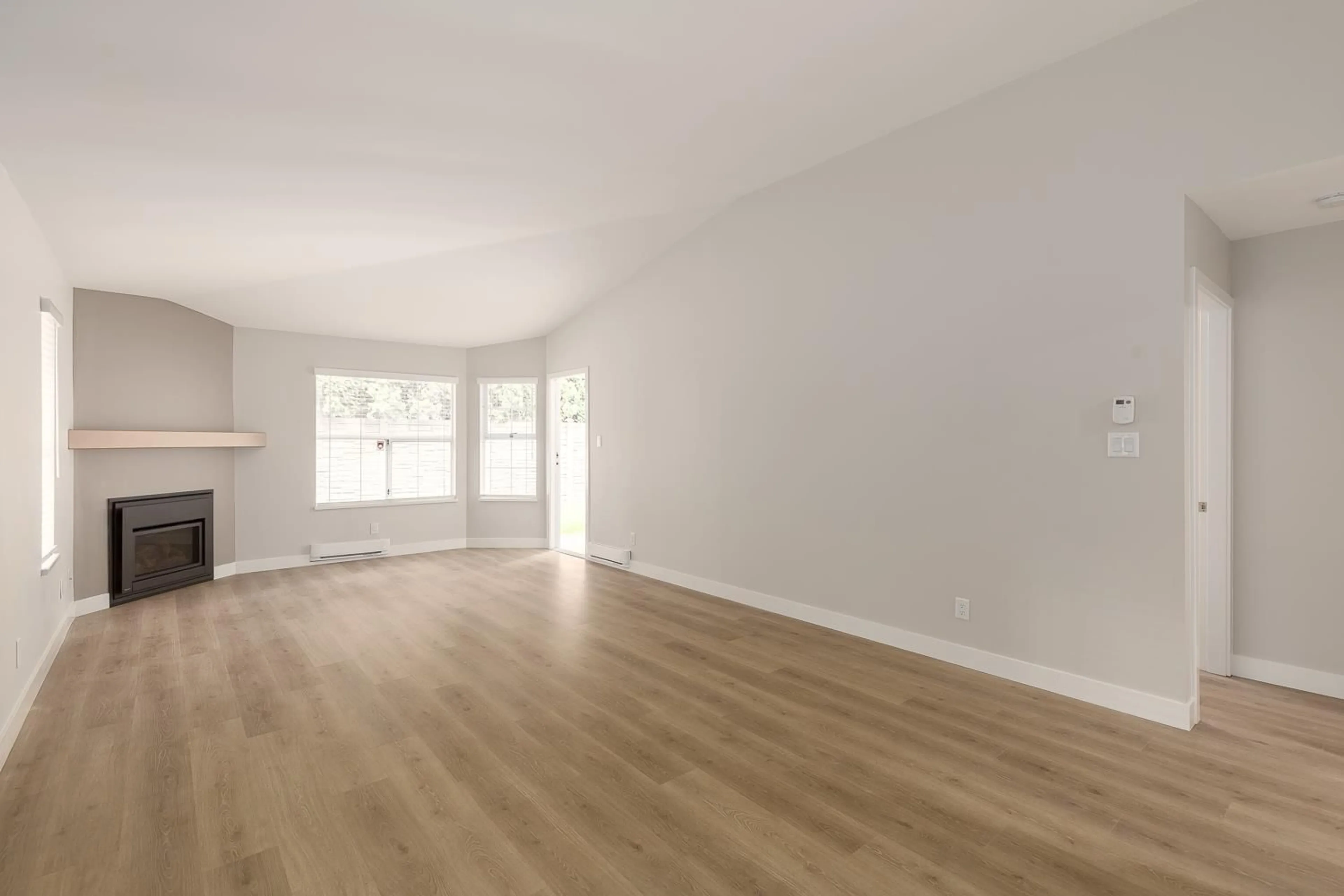 A pic of a room for 46 - 6537 138, Surrey British Columbia V3W5G5