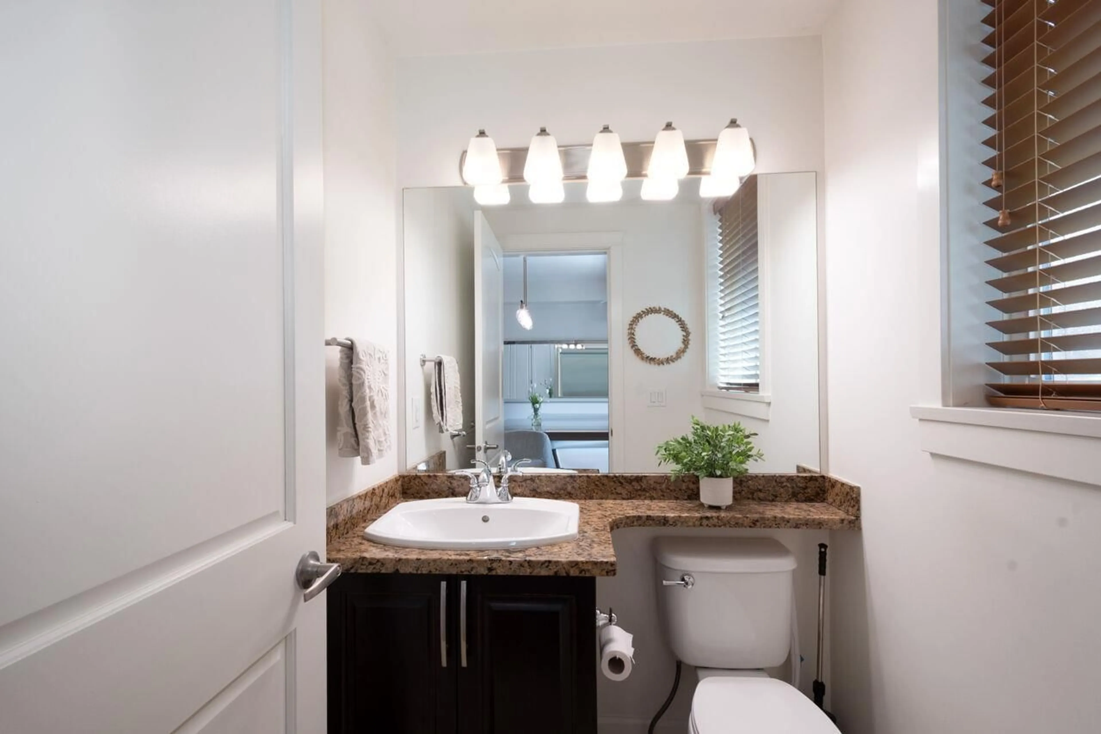 Standard bathroom, ceramic/tile floor for 138 - 20738 84, Langley British Columbia V2Y0J6