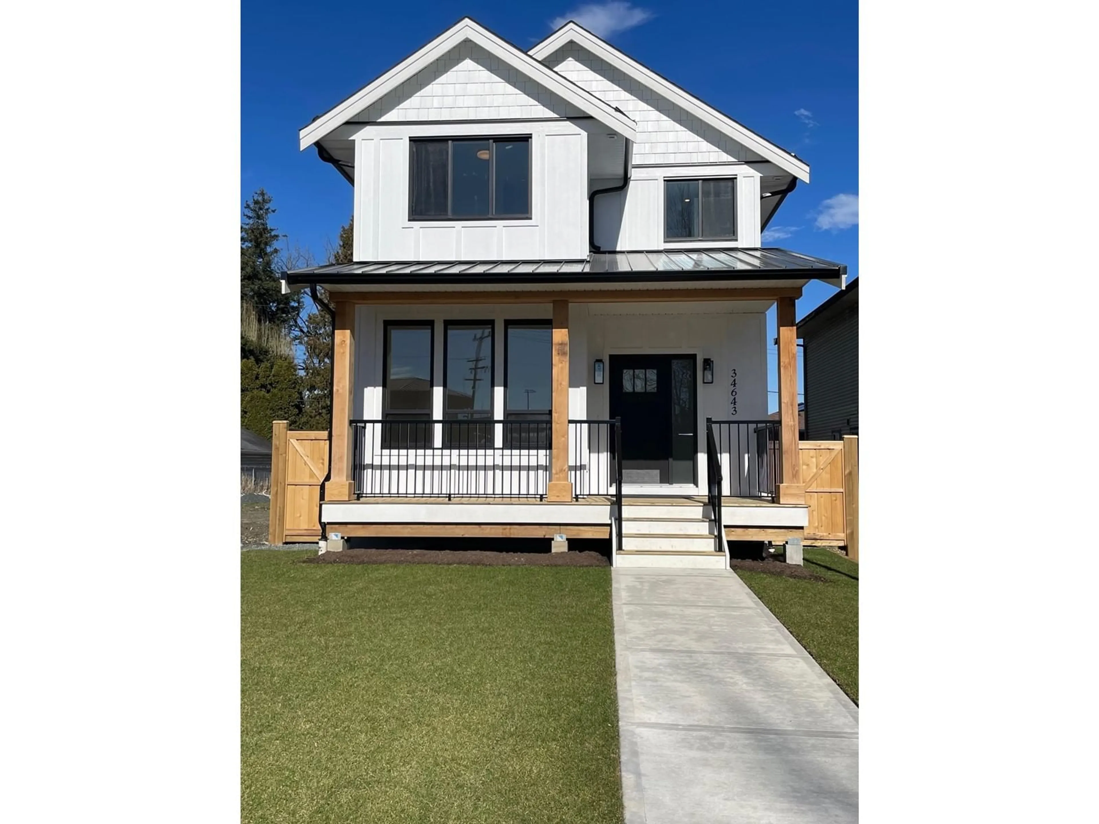 Home with vinyl exterior material, street for 34643 FIRST, Abbotsford British Columbia V2S8C2