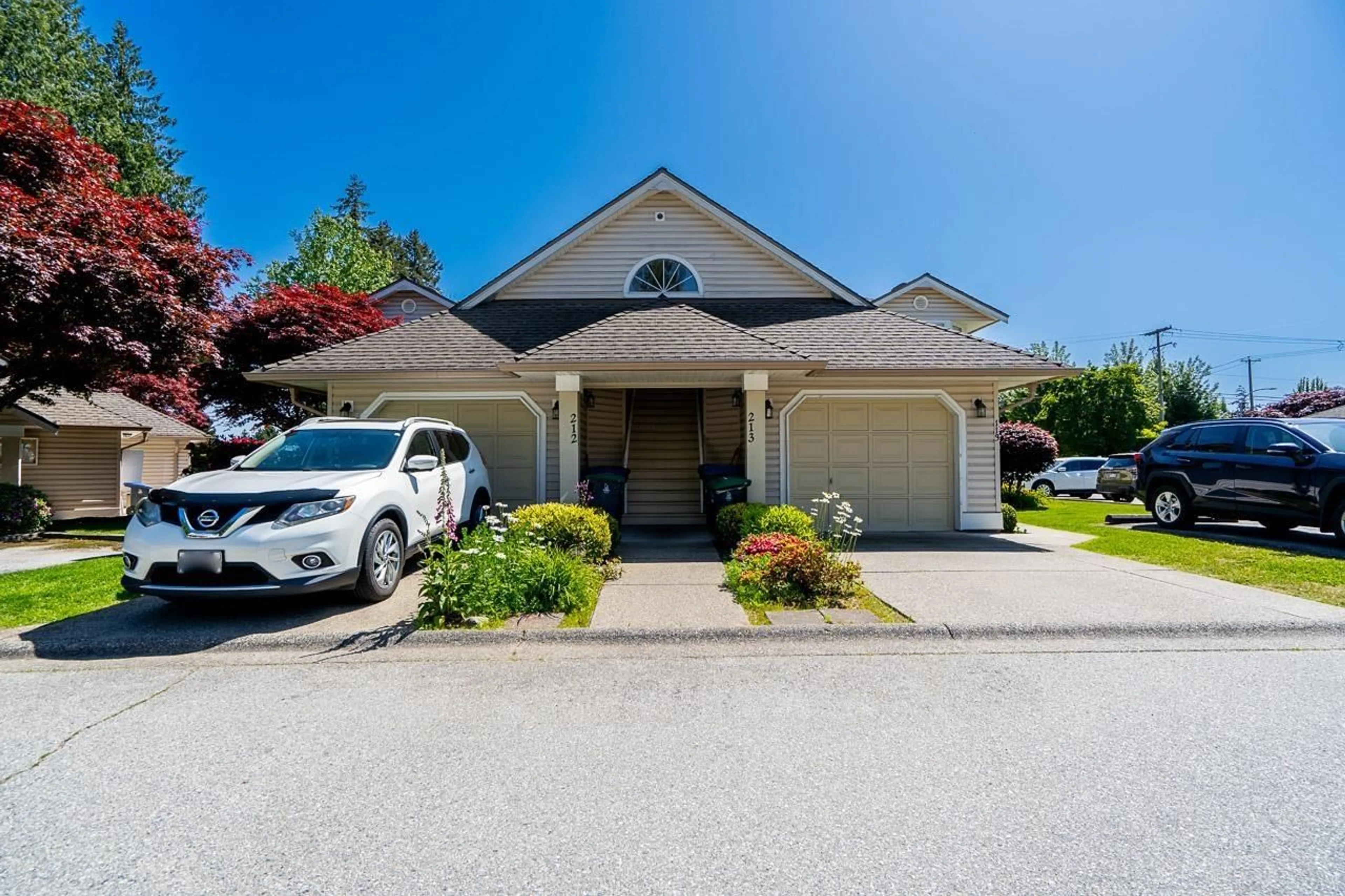 Unknown for 213 - 16031 82, Surrey British Columbia V4N0N4