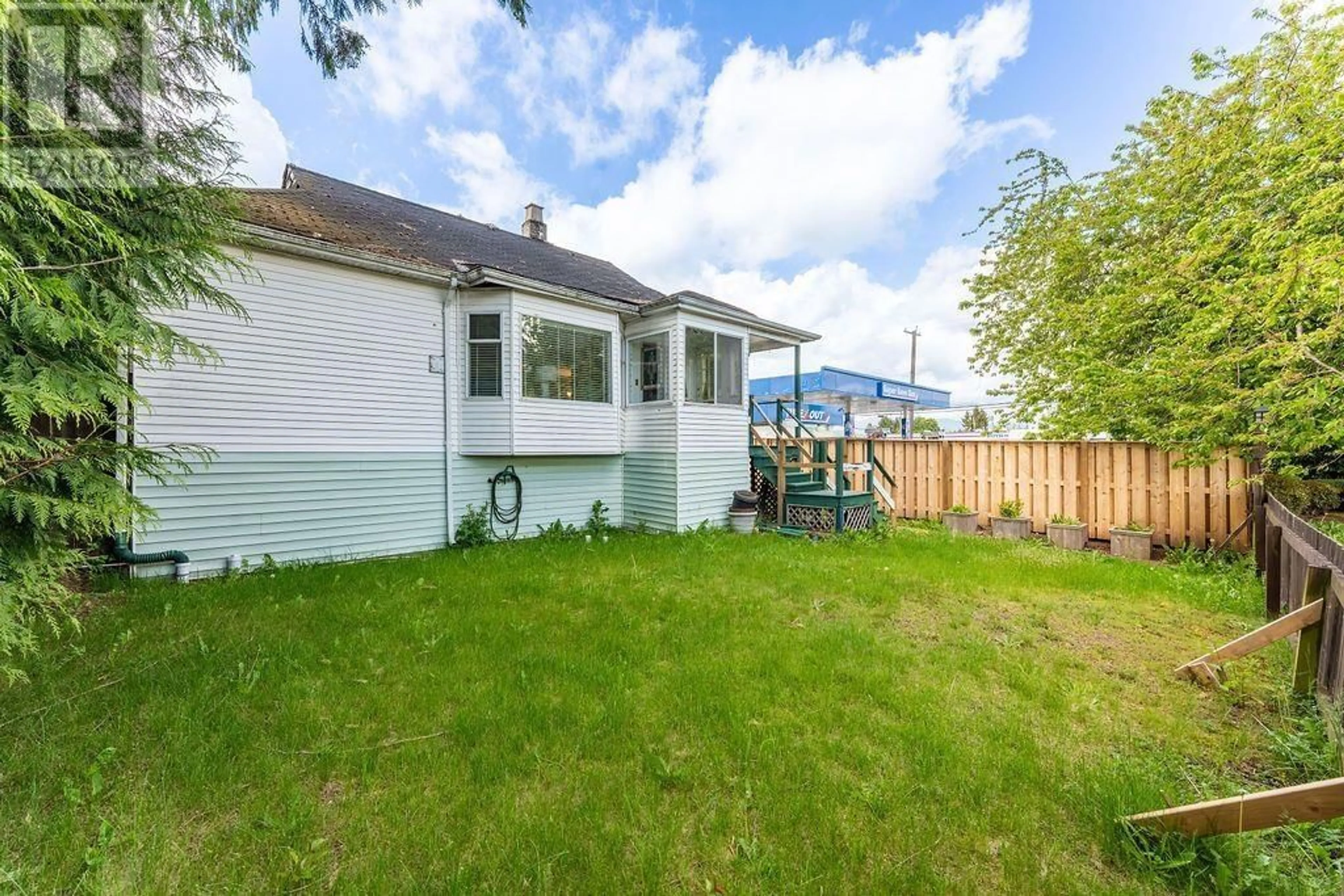 Patio, street for 7875 18TH AVENUE, Burnaby British Columbia V3N1J5