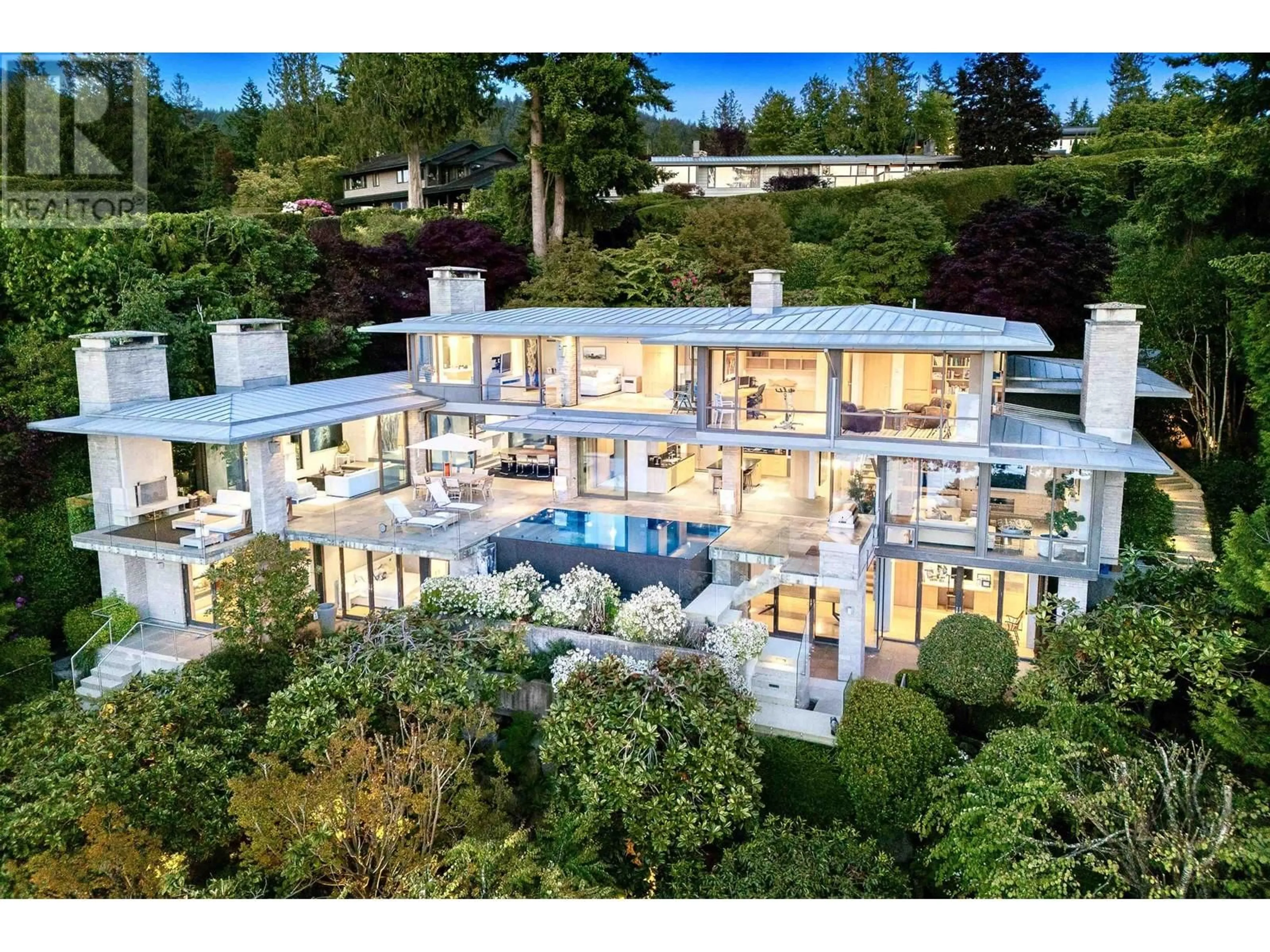A pic from outside/outdoor area/front of a property/back of a property/a pic from drone, unknown for 6275 ST. GEORGES CRESCENT, West Vancouver British Columbia V7W1Z3