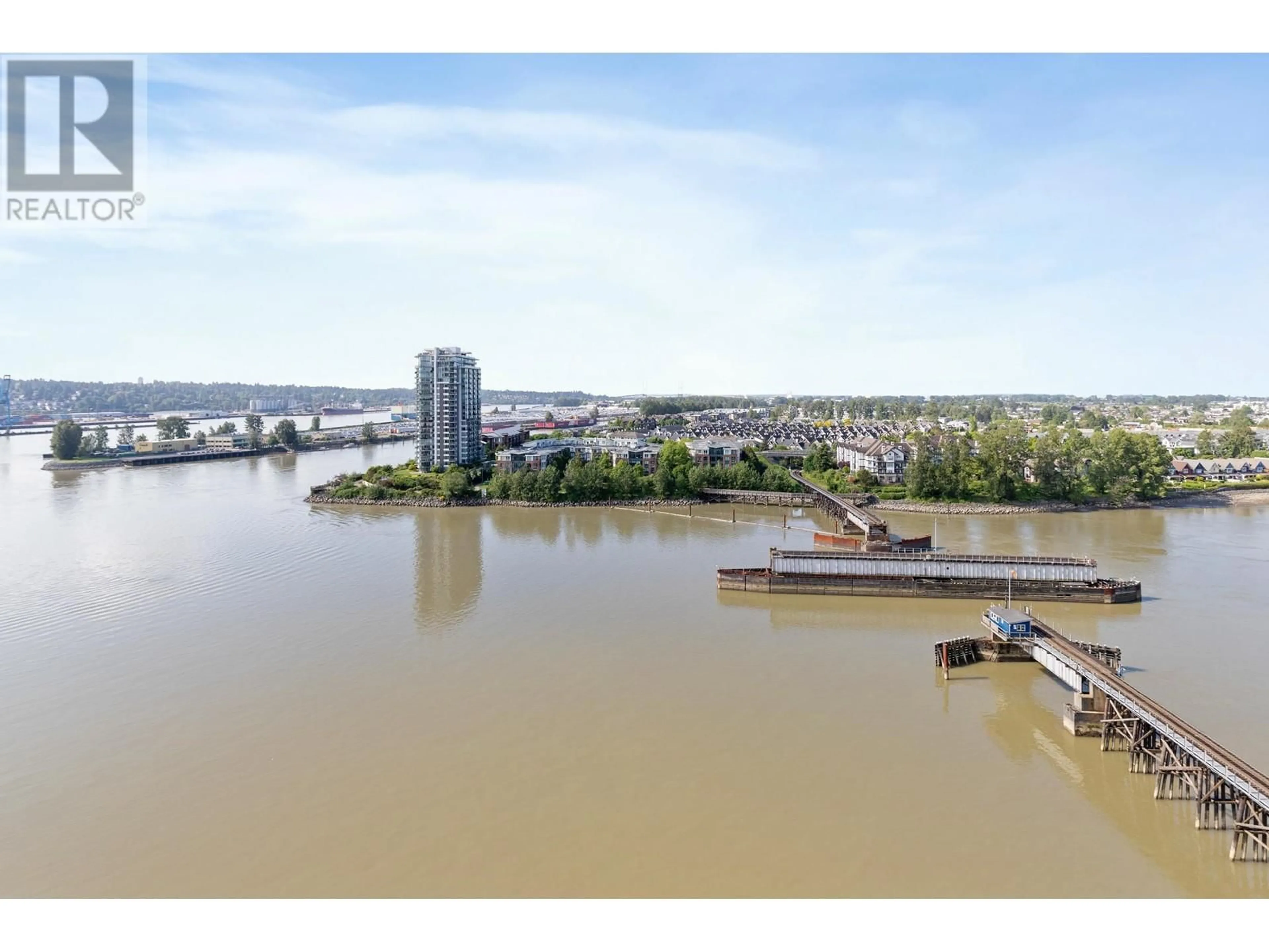 A pic from outside/outdoor area/front of a property/back of a property/a pic from drone, water/lake/river/ocean view for 1704 - 1250 QUAYSIDE DRIVE, New Westminster British Columbia V3M6E2