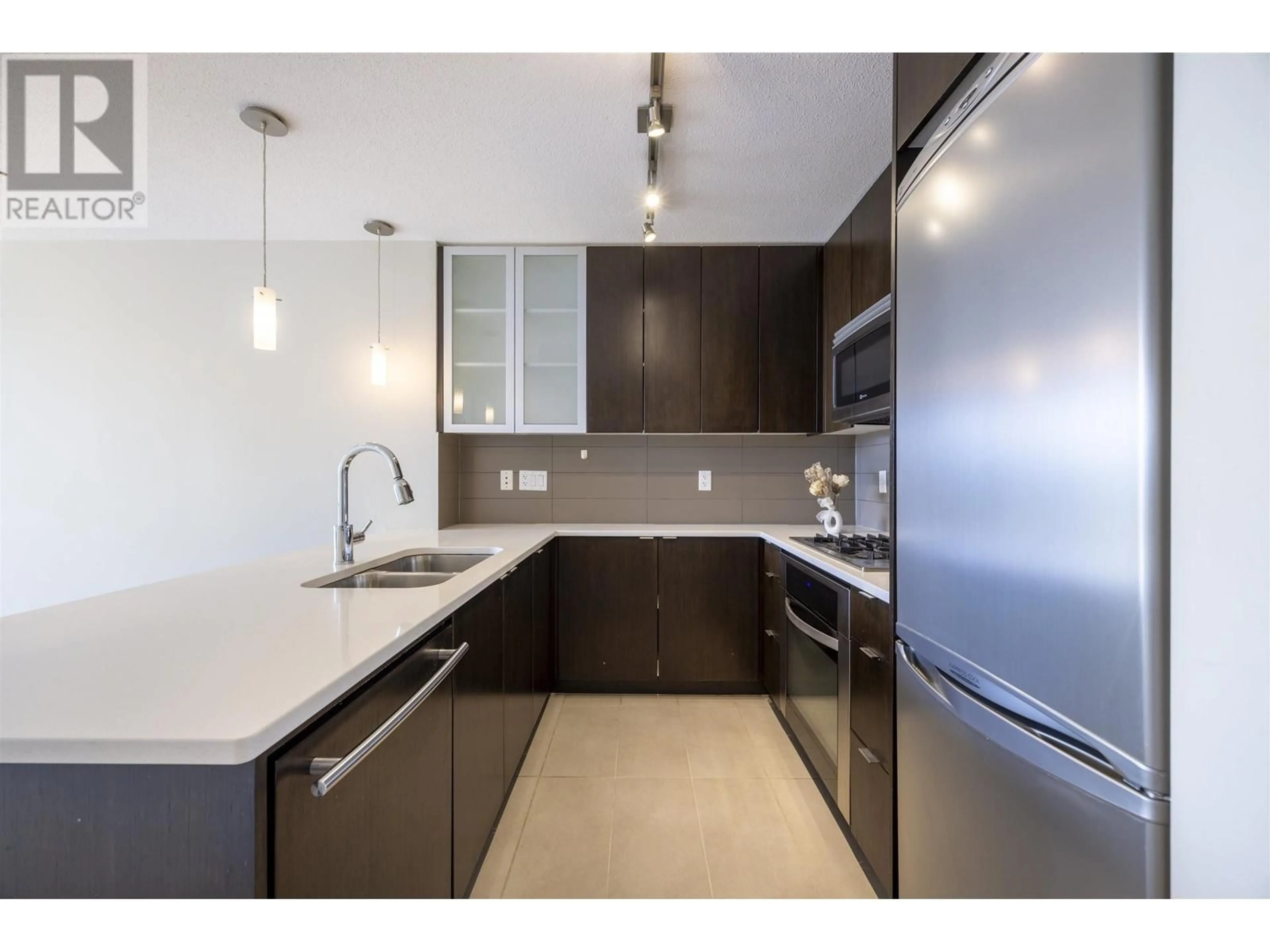 Standard kitchen, ceramic/tile floor for 1202 - 7325 ARCOLA STREET, Burnaby British Columbia V5E0A8