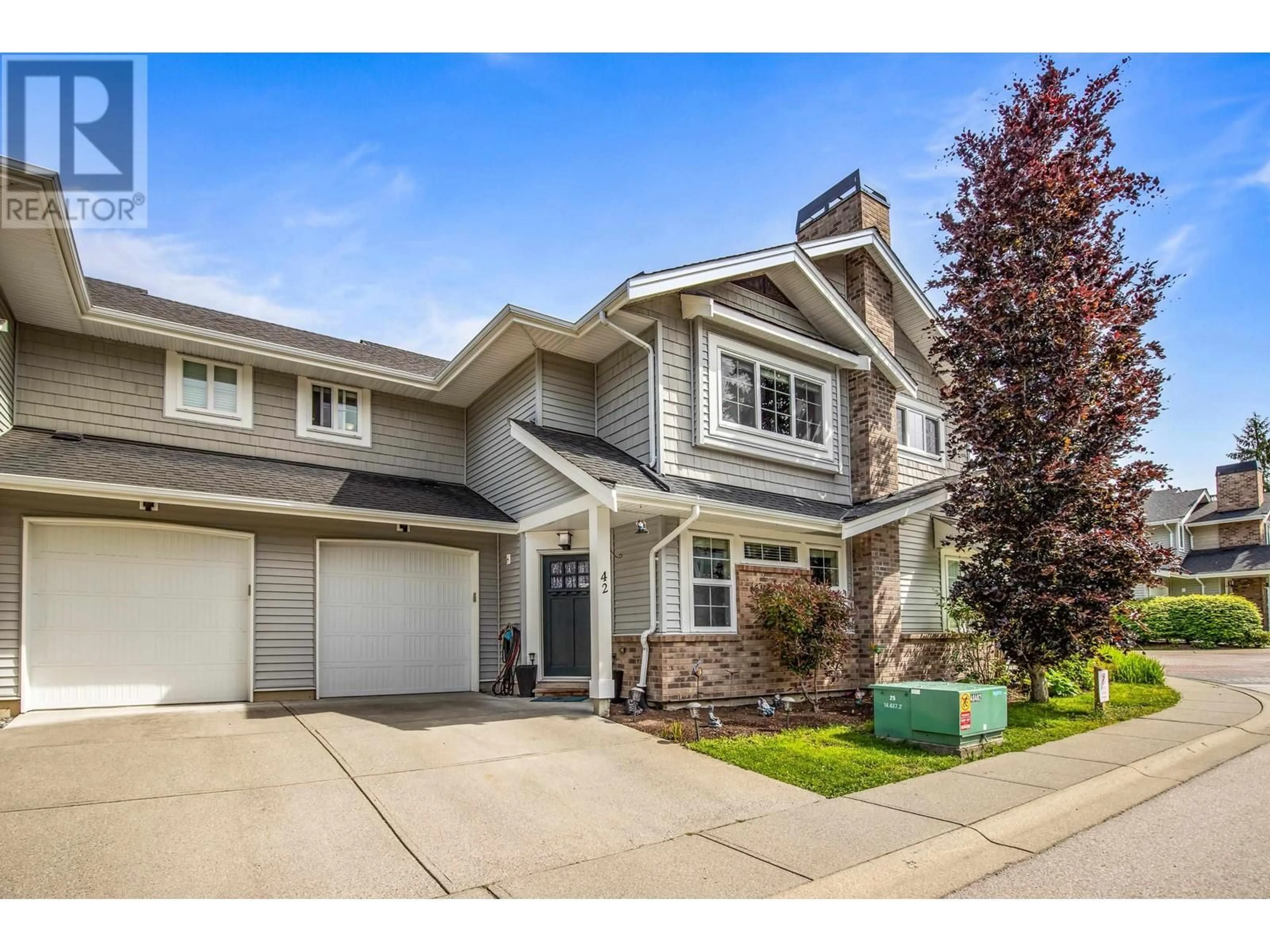 Home with vinyl exterior material, street for 42 - 12161 237 STREET, Maple Ridge British Columbia V4R0E7