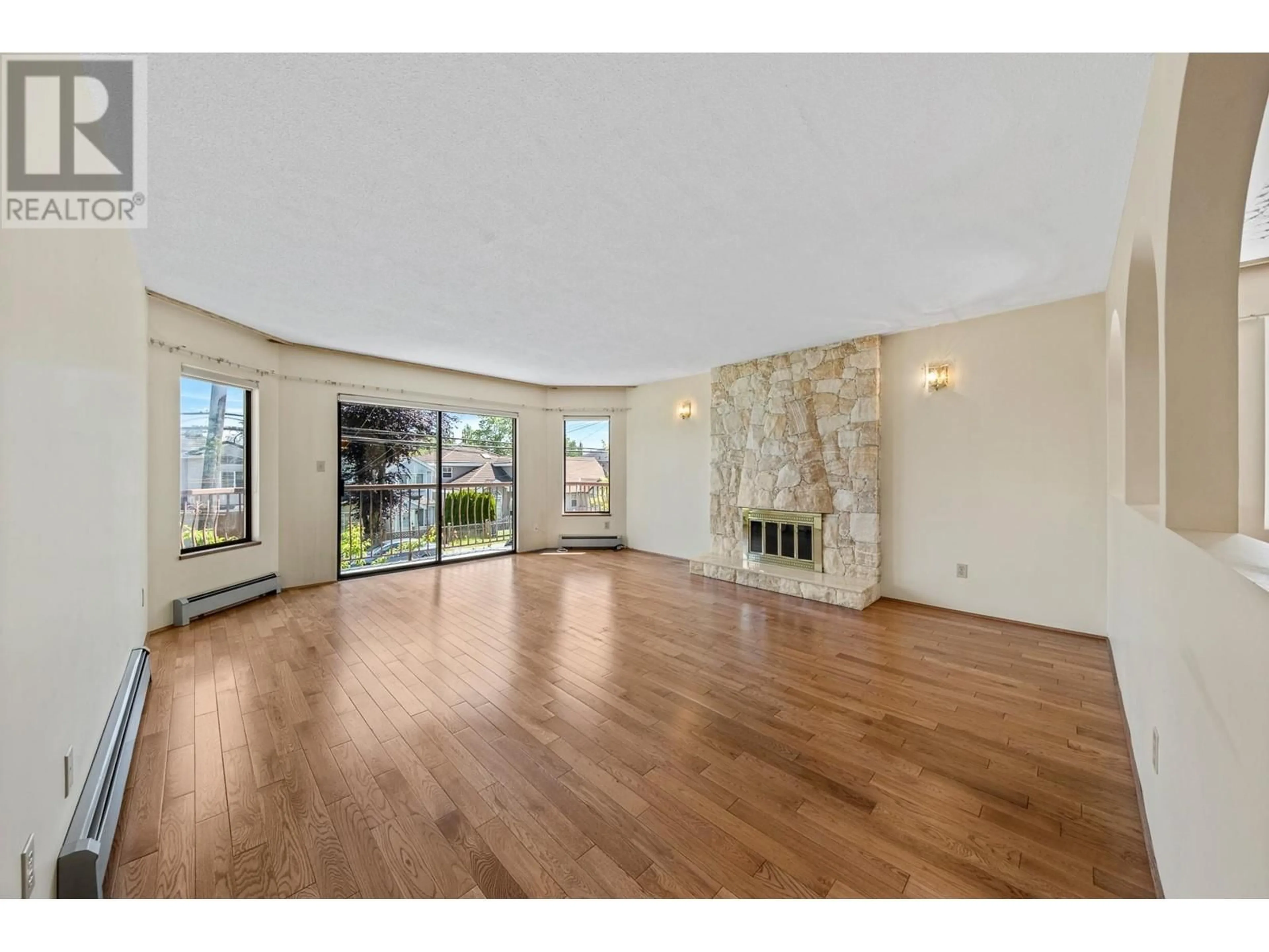 A pic of a room for 8285 12TH AVENUE, Burnaby British Columbia V3N2L5