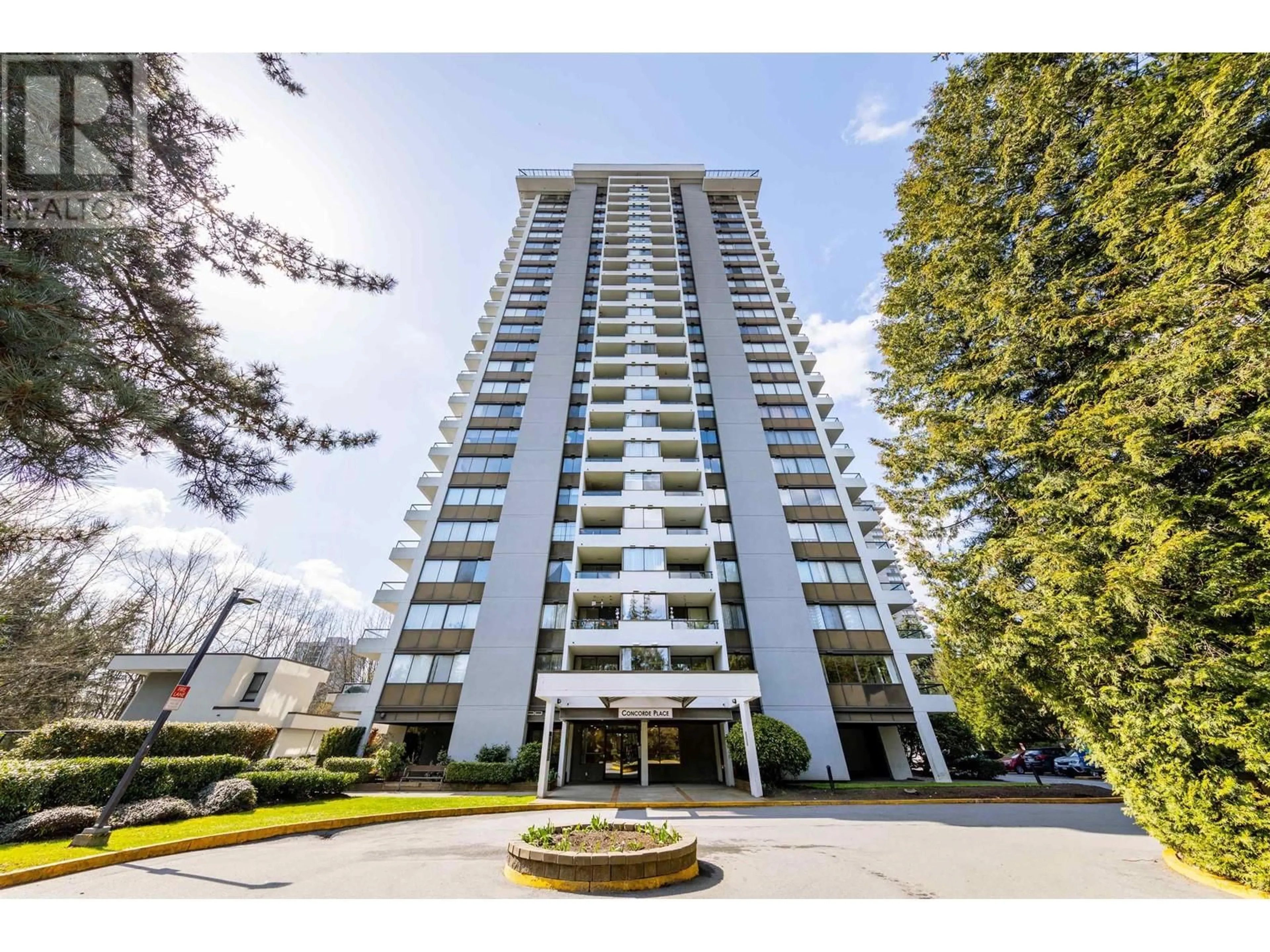 Unknown for 204 - 9521 CARDSTON COURT, Burnaby British Columbia V3N4R8