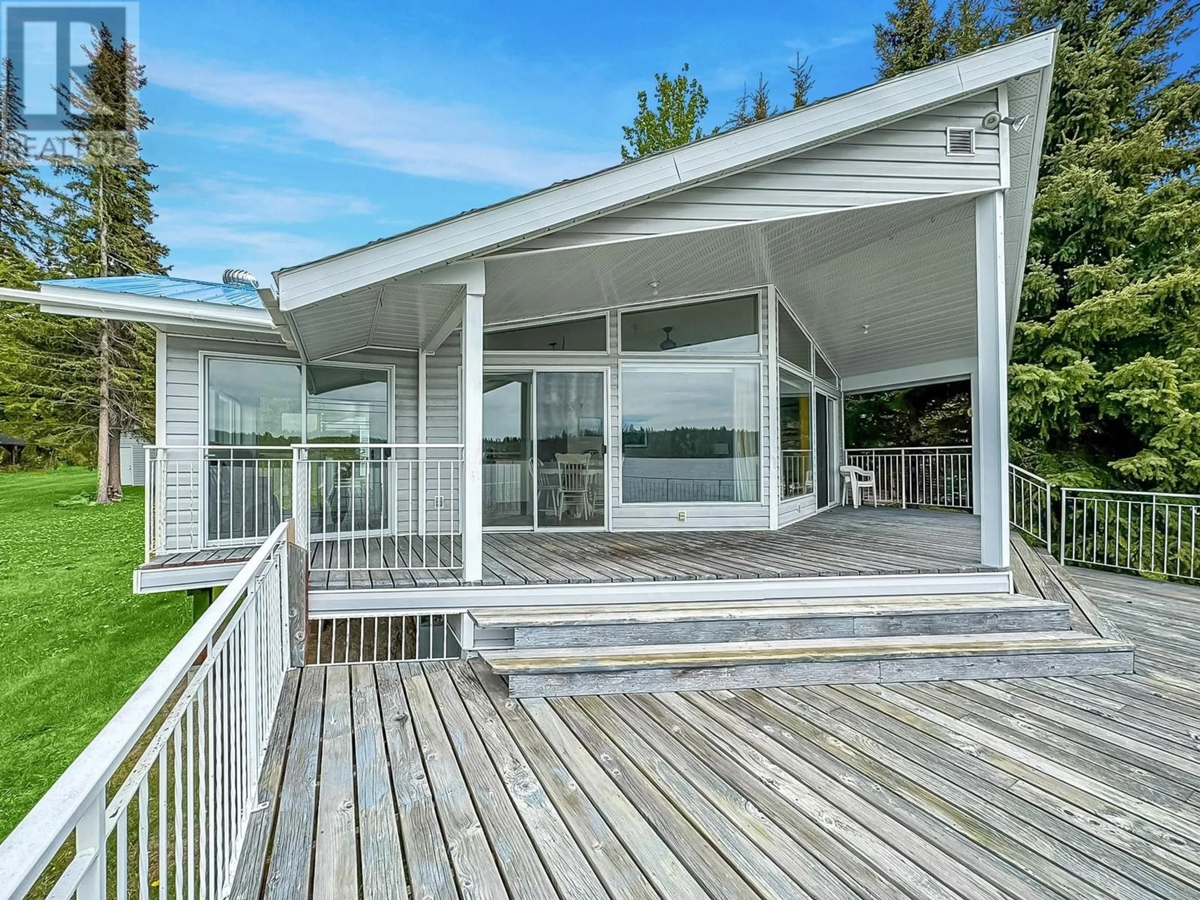 Home with vinyl exterior material, unknown for 7630 BURGESS ROAD, Deka Lake / Sulphurous / Hathaway Lakes British Columbia V0K1X3