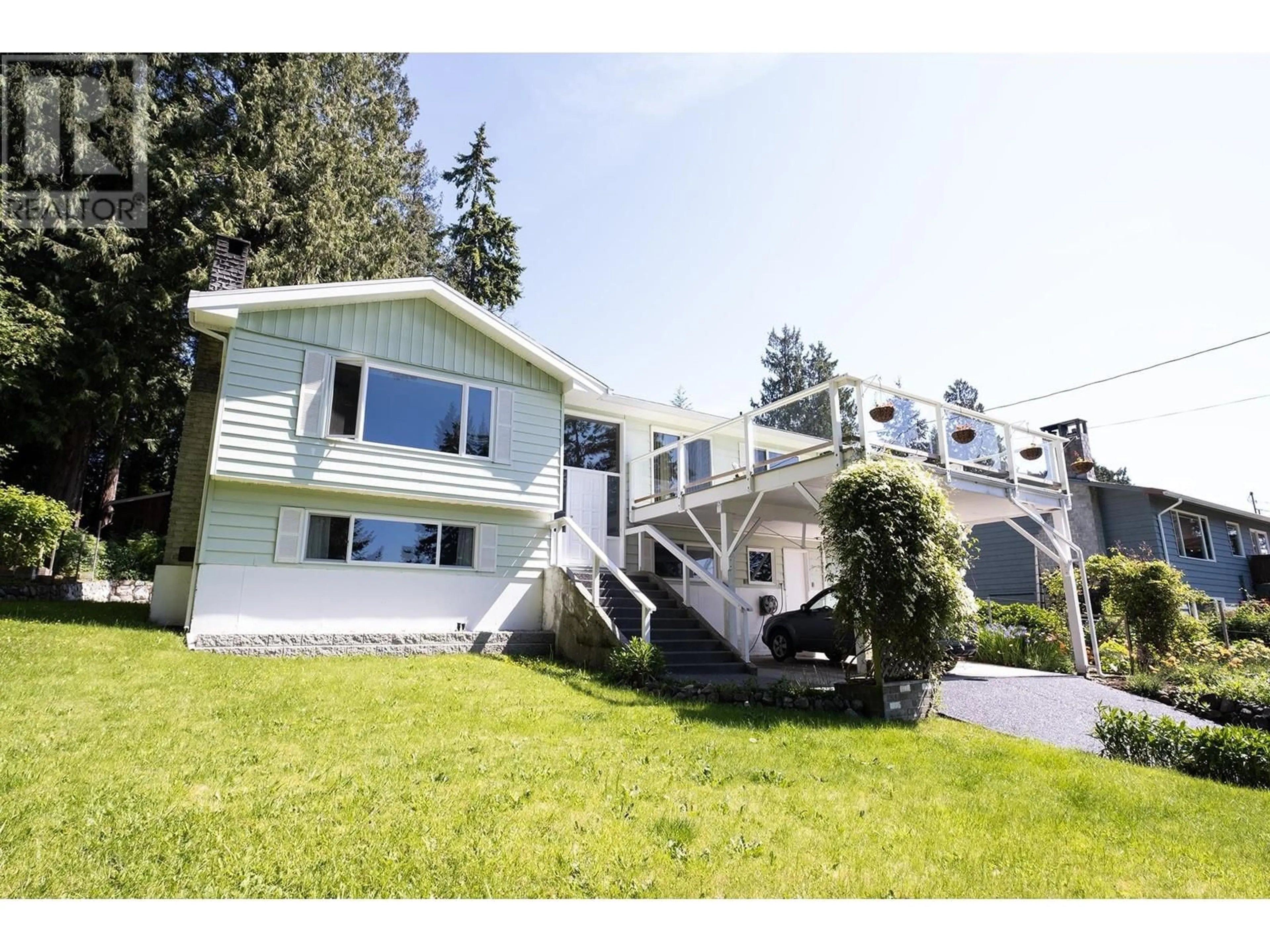 Home with vinyl exterior material, unknown for 1238 GOWER POINT ROAD, Gibsons British Columbia V0N1V3