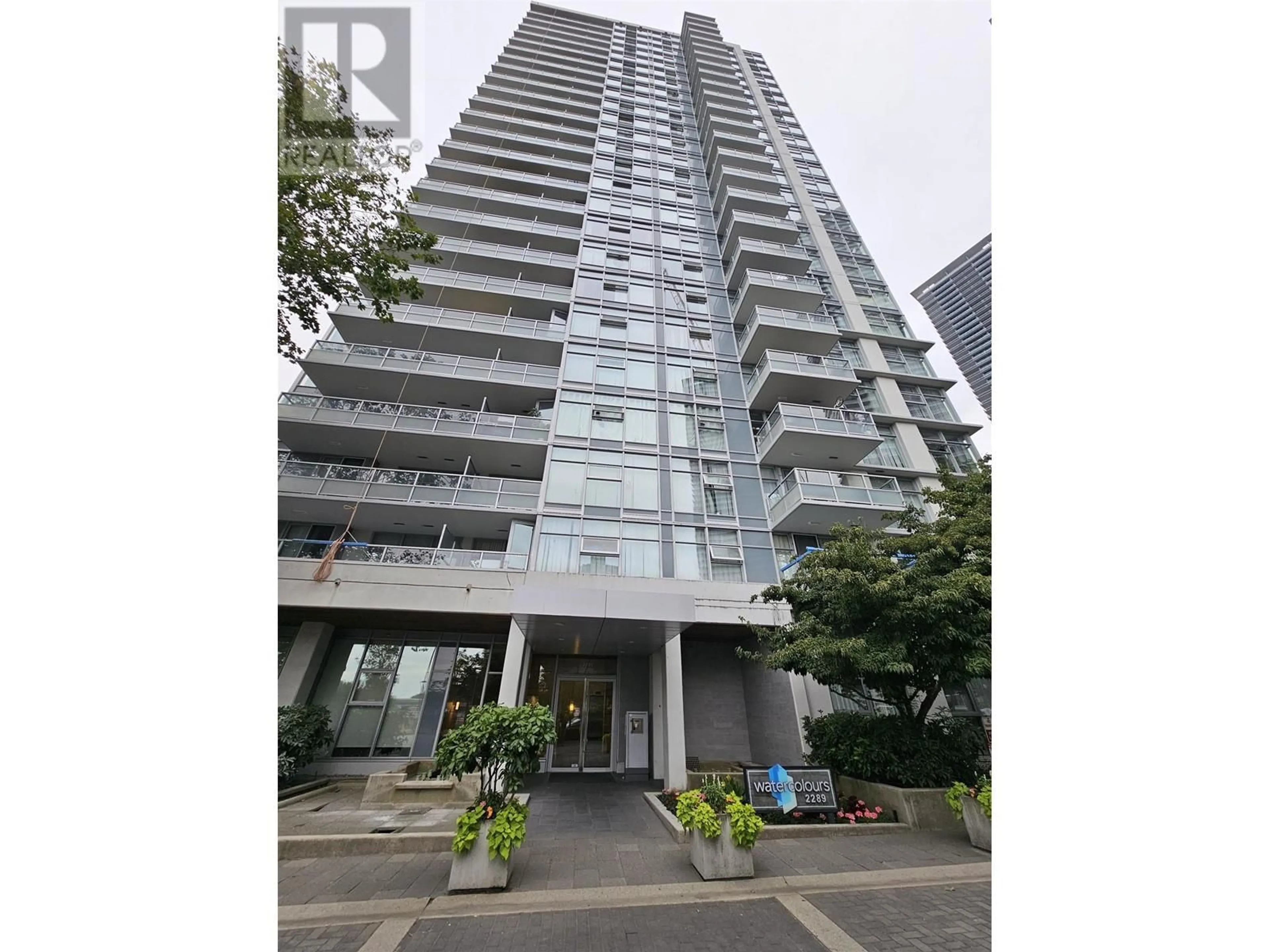 Indoor foyer for 1703 - 2289 YUKON CRESCENT, Burnaby British Columbia V5C0B2