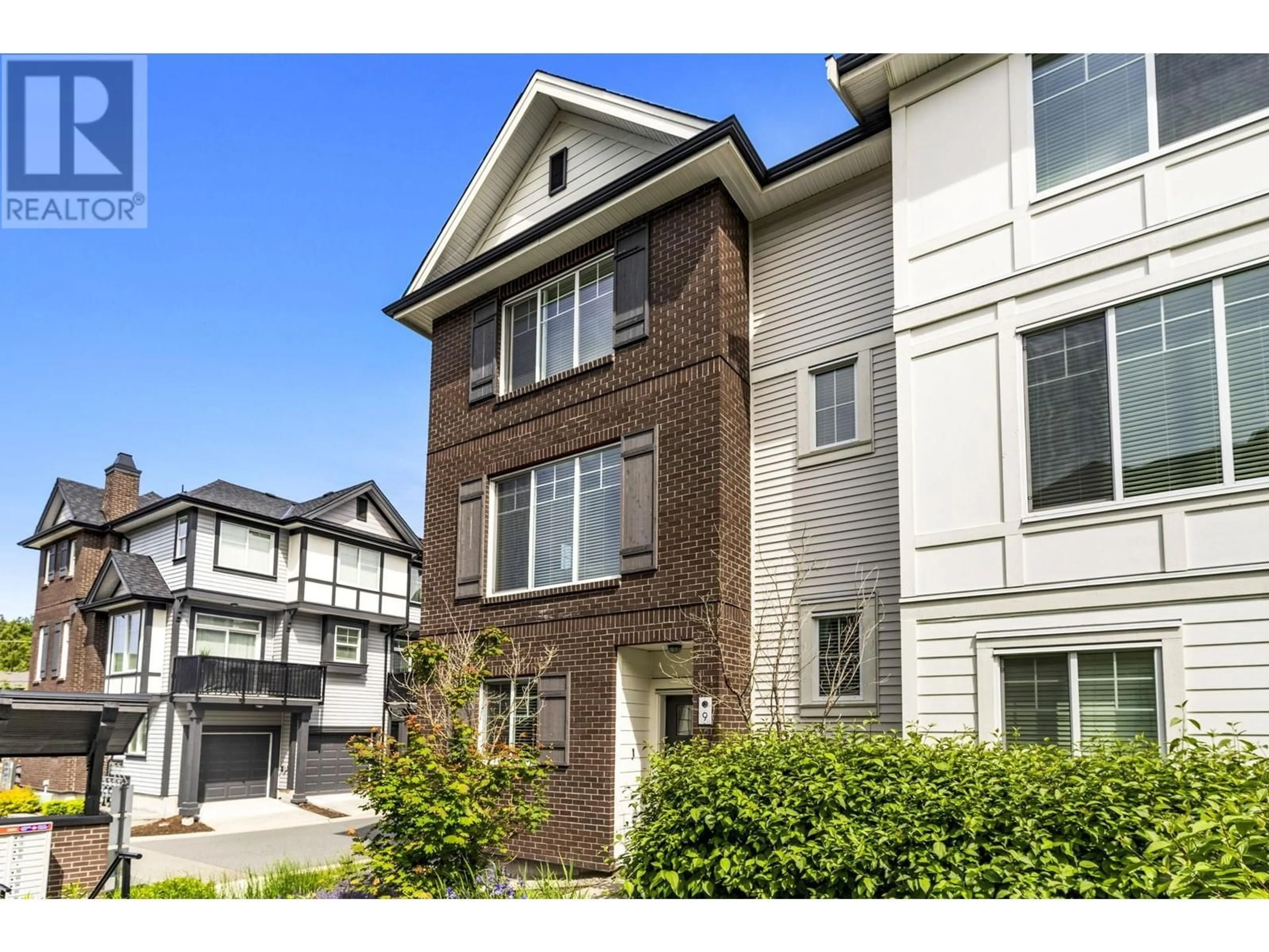 Unknown for 9 - 11272 240 STREET, Maple Ridge British Columbia V2W0J8