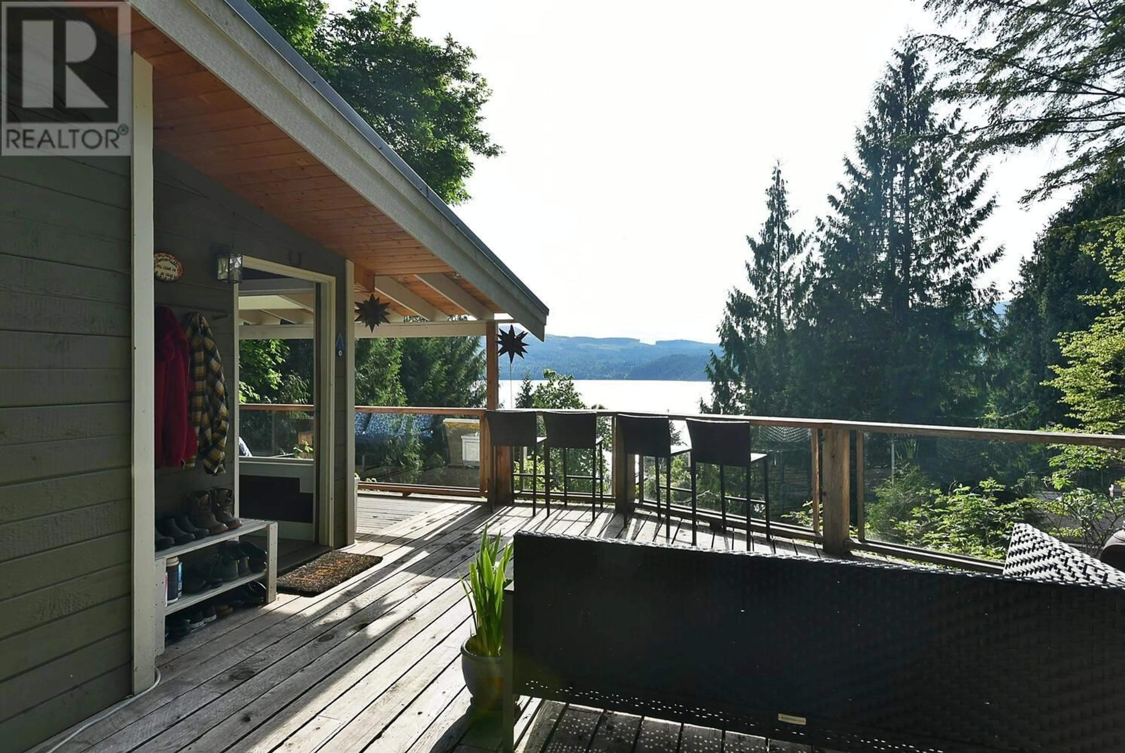 Patio, water/lake/river/ocean view for 7563 SECHELT INLET ROAD, Sechelt British Columbia V7Z0C6