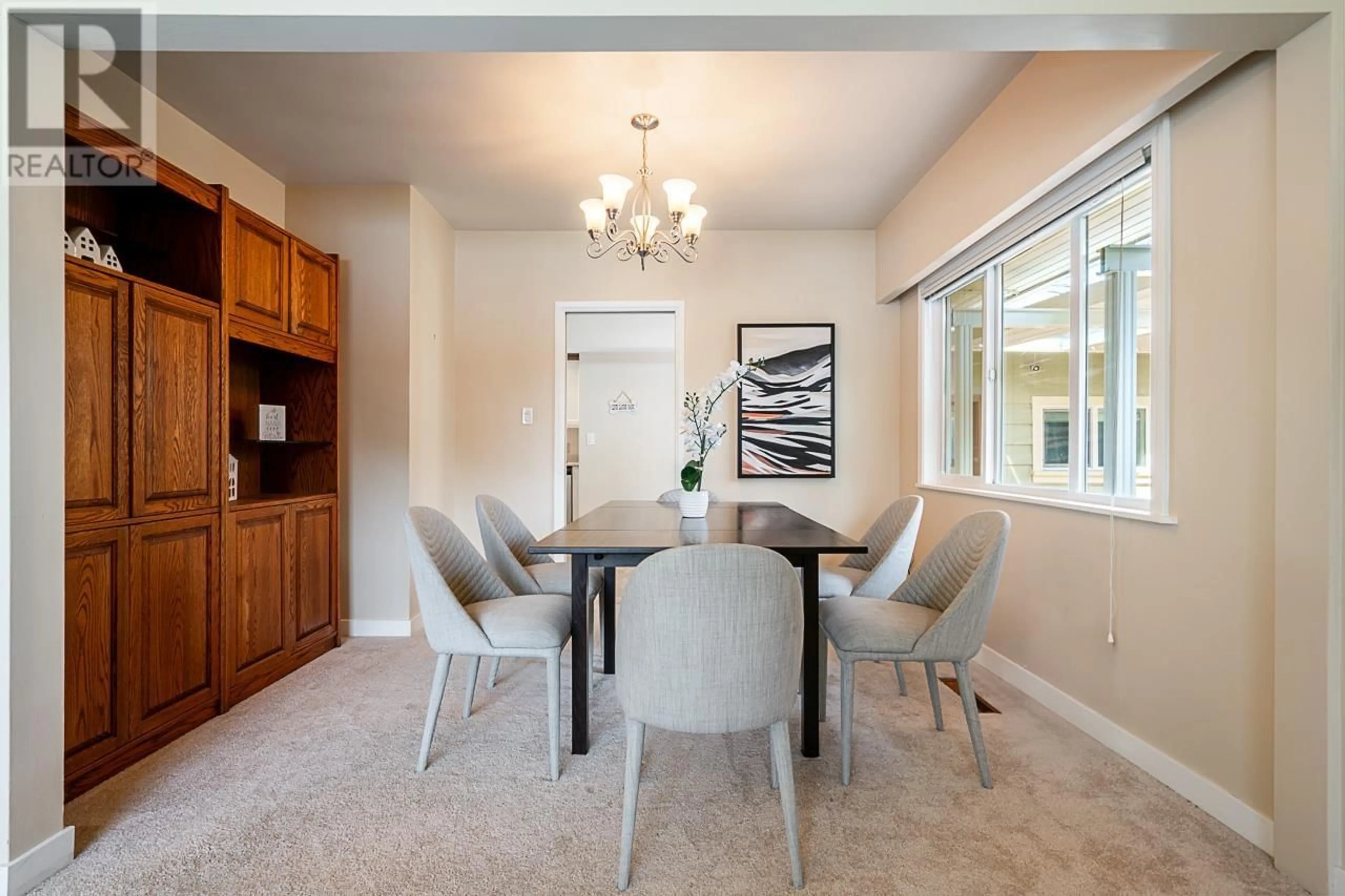 Dining room, unknown for 2940 COLWOOD DRIVE, North Vancouver British Columbia V7R3M9
