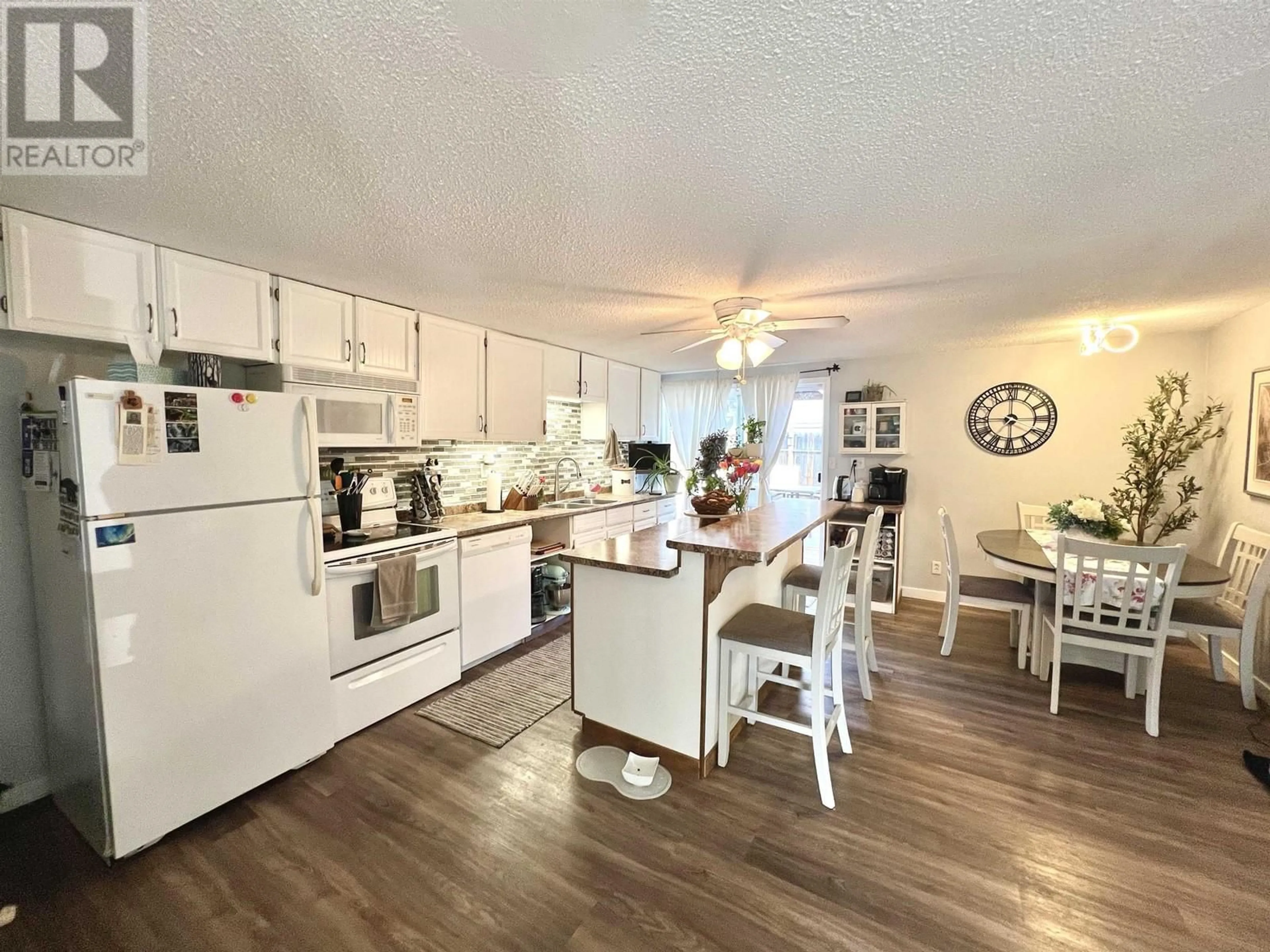 Open concept kitchen, unknown for 8062 SPARROW ROAD, Prince George British Columbia V2K5H3