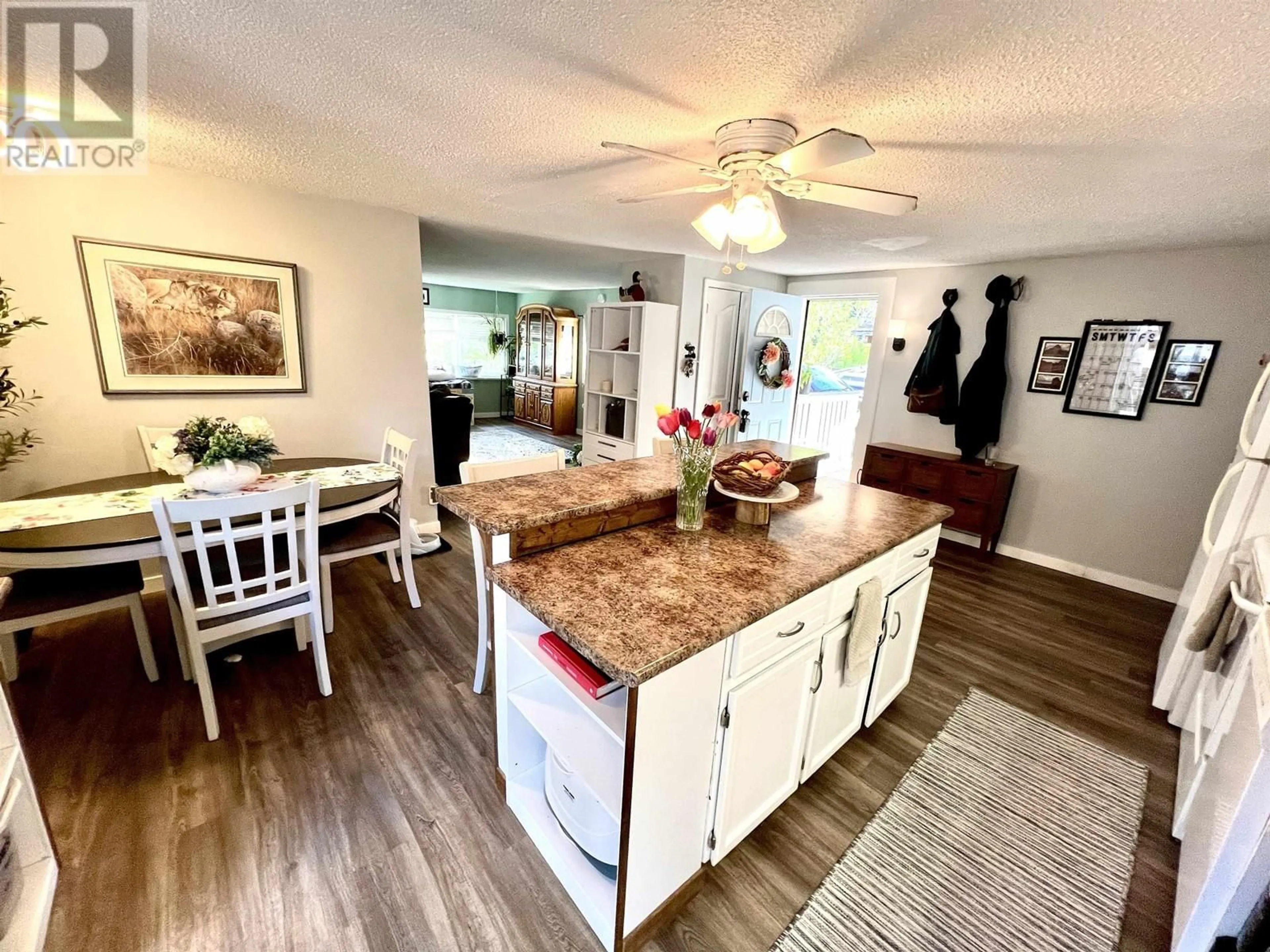 Open concept kitchen, unknown for 8062 SPARROW ROAD, Prince George British Columbia V2K5H3