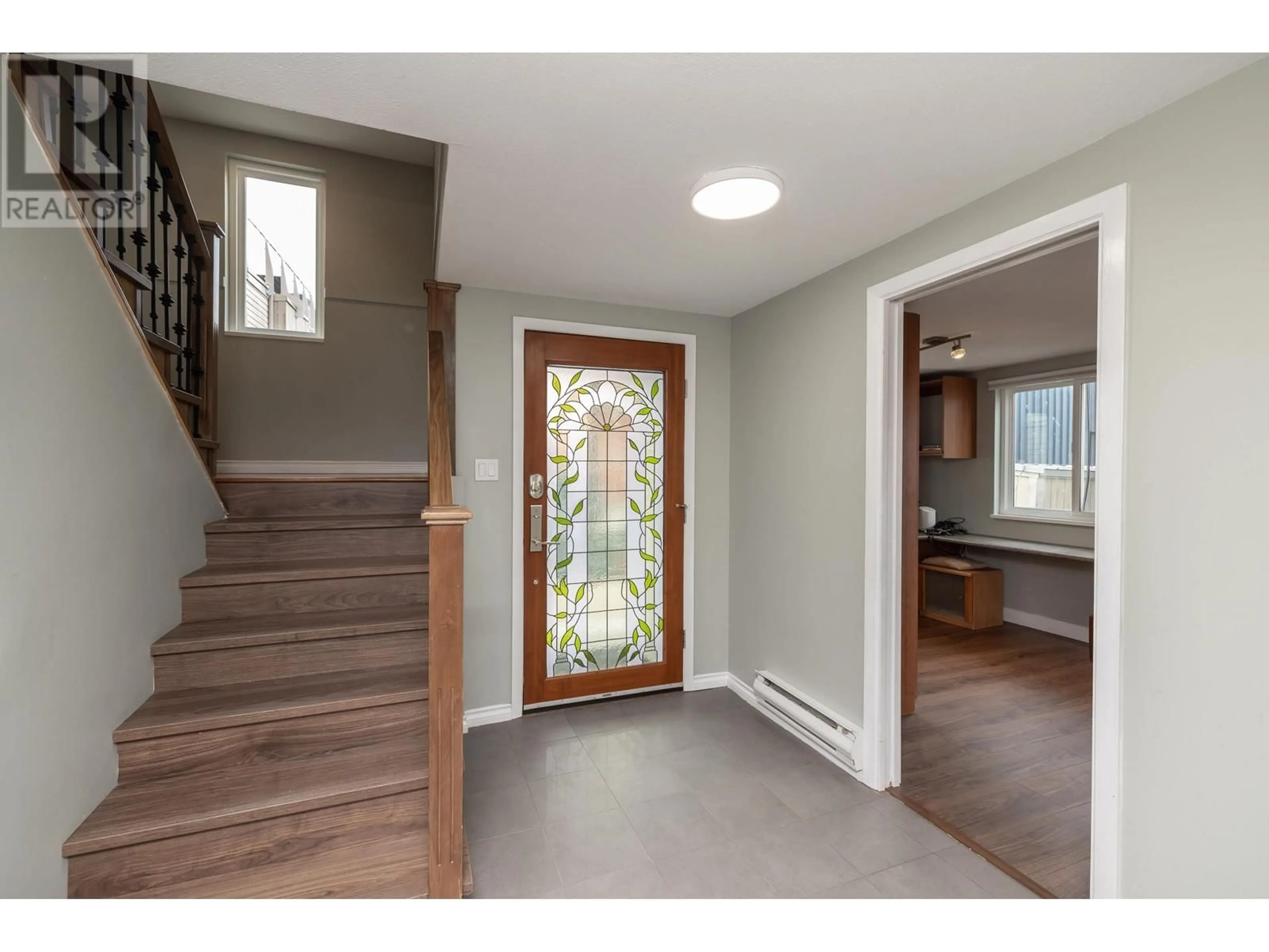 Indoor entryway for 16 - 3473 RIVER ROAD, Delta British Columbia V4K5E9