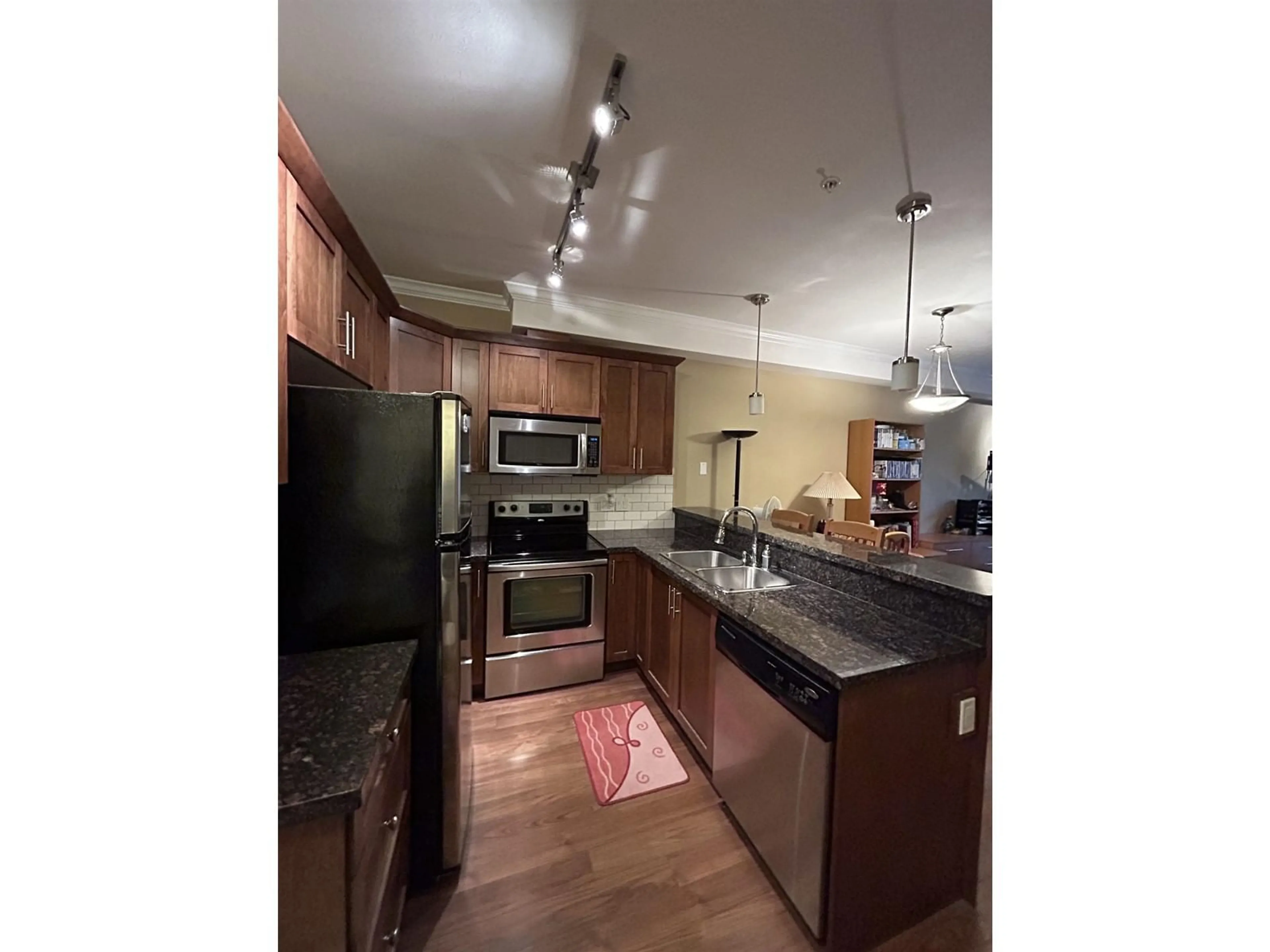 Standard kitchen, unknown for 301 - 8168 120A, Surrey British Columbia V3W3P3