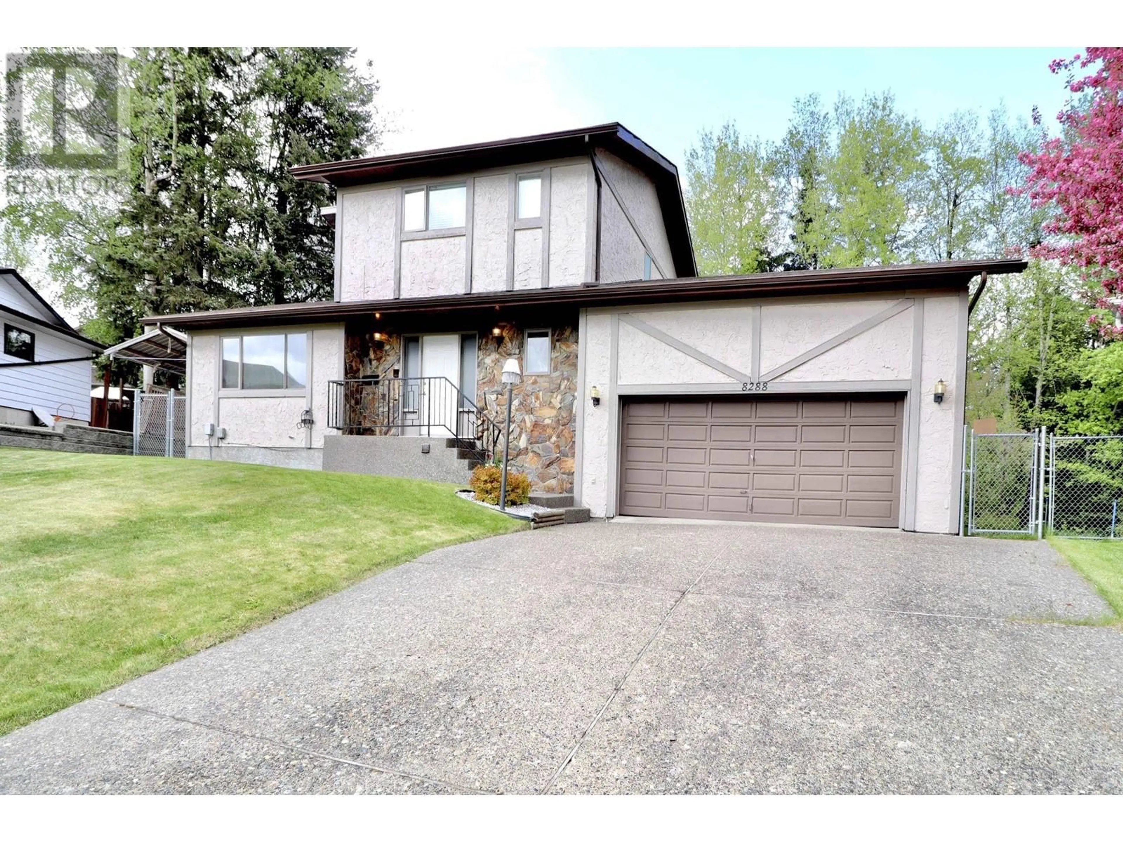 Home with vinyl exterior material, street for 8288 ST JOHN CRESCENT, Prince George British Columbia V2N4H8