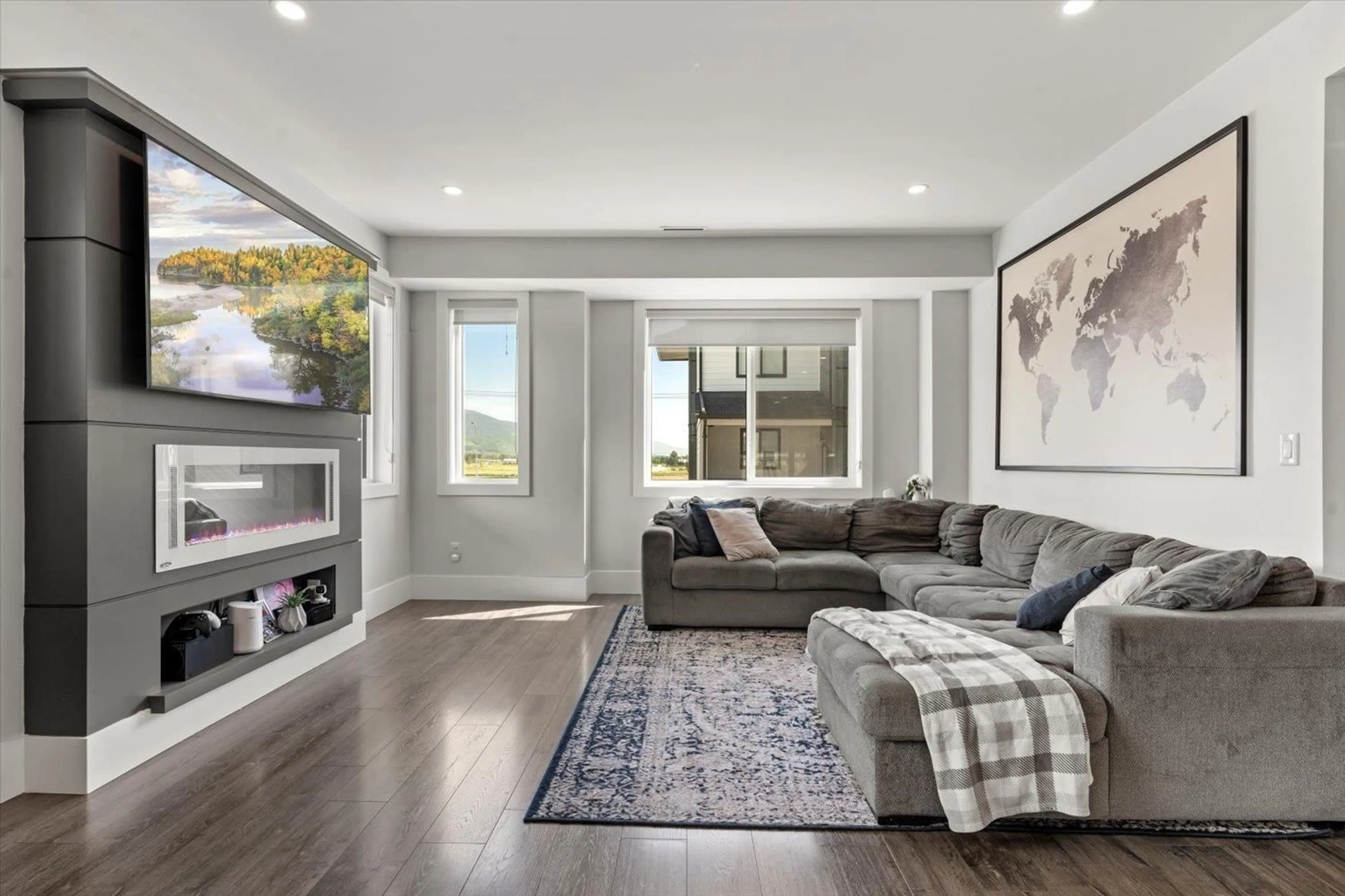 Living room with furniture, unknown for 19 - 34825 DELAIR, Abbotsford British Columbia V2S2E1