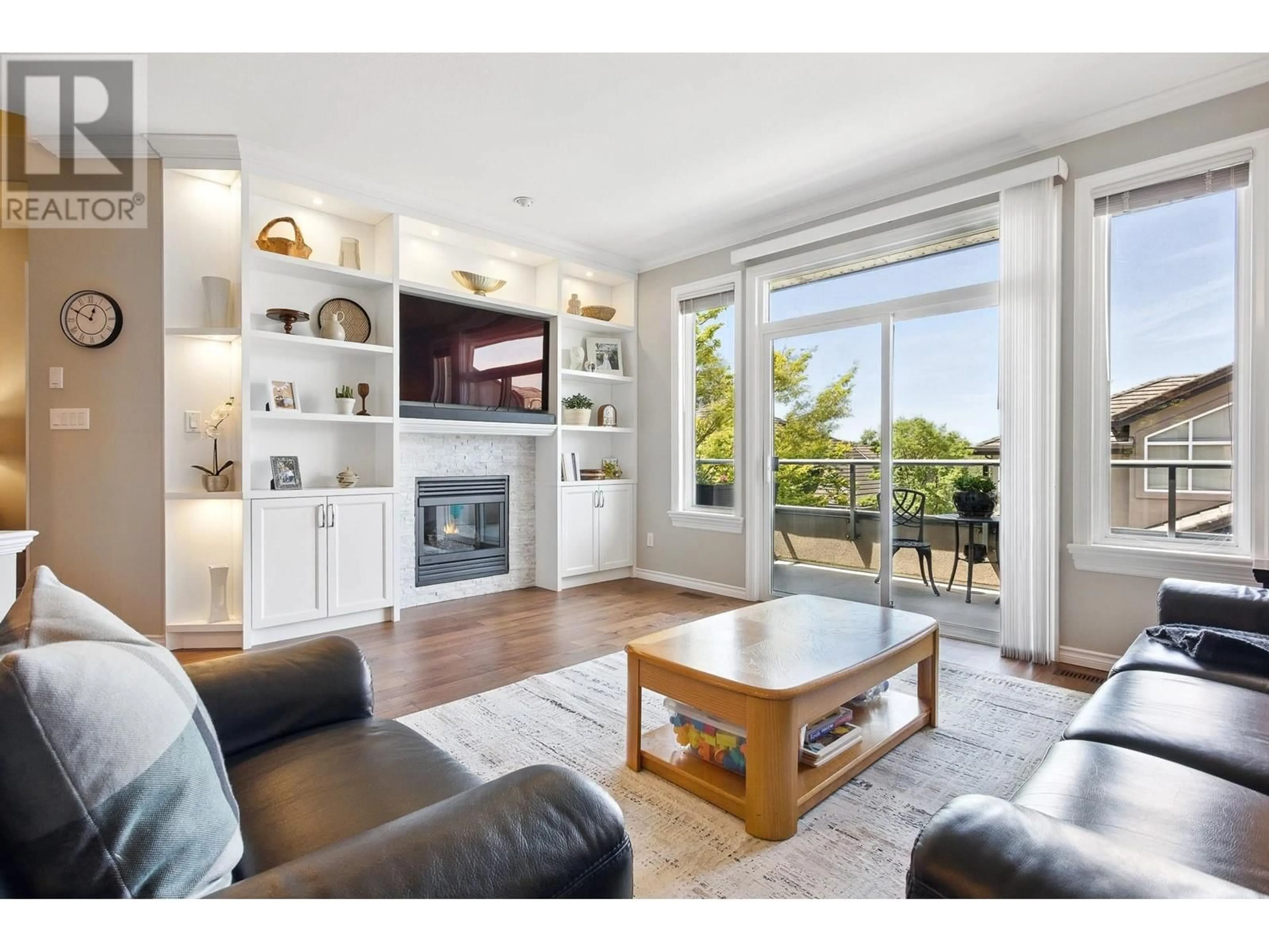 Living room with furniture, wood/laminate floor for 13 - 688 CITADEL DRIVE, Port Coquitlam British Columbia V3C6M8