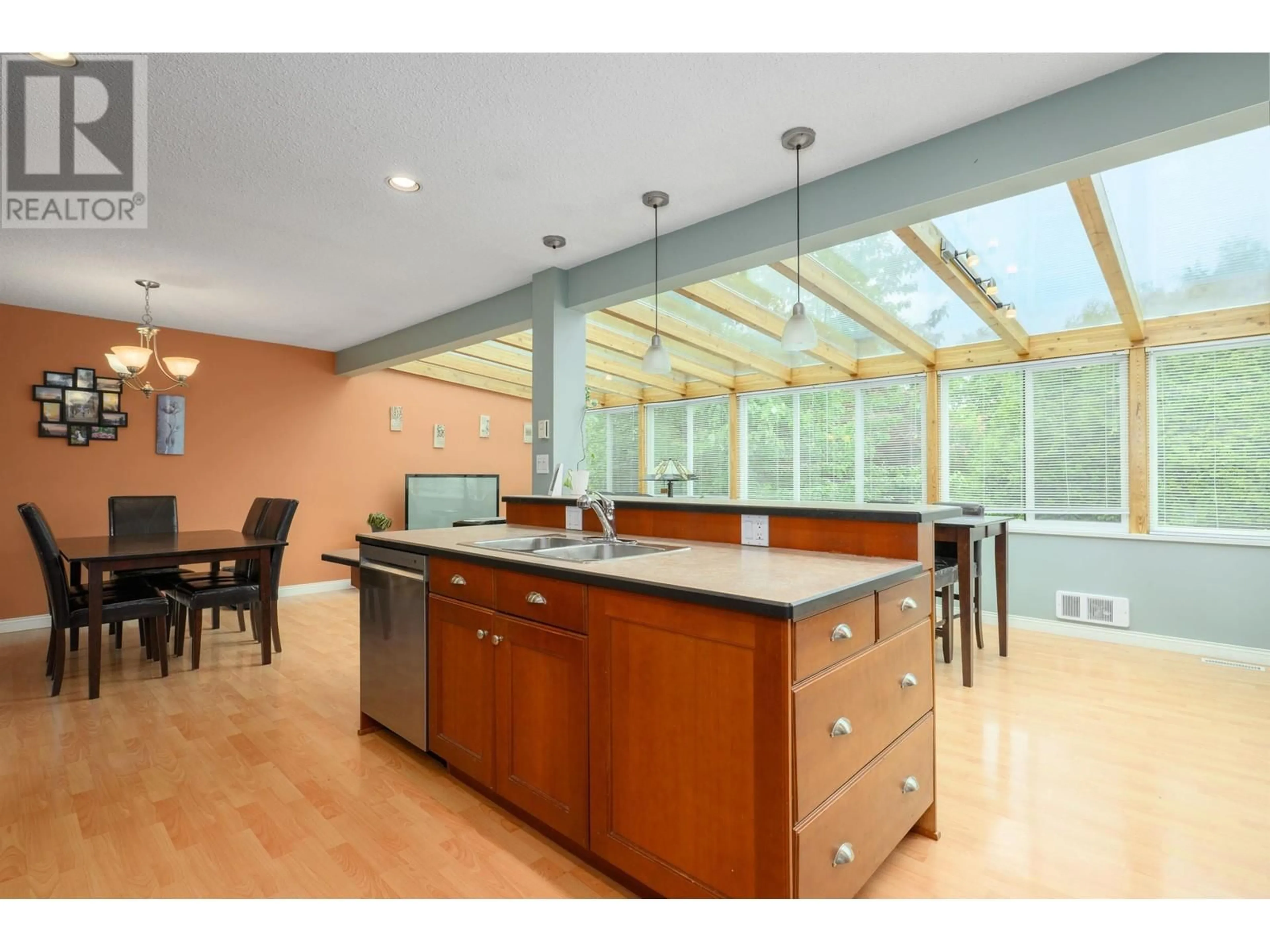Open concept kitchen, unknown for 11515 198 STREET, Pitt Meadows British Columbia V3Y1N9