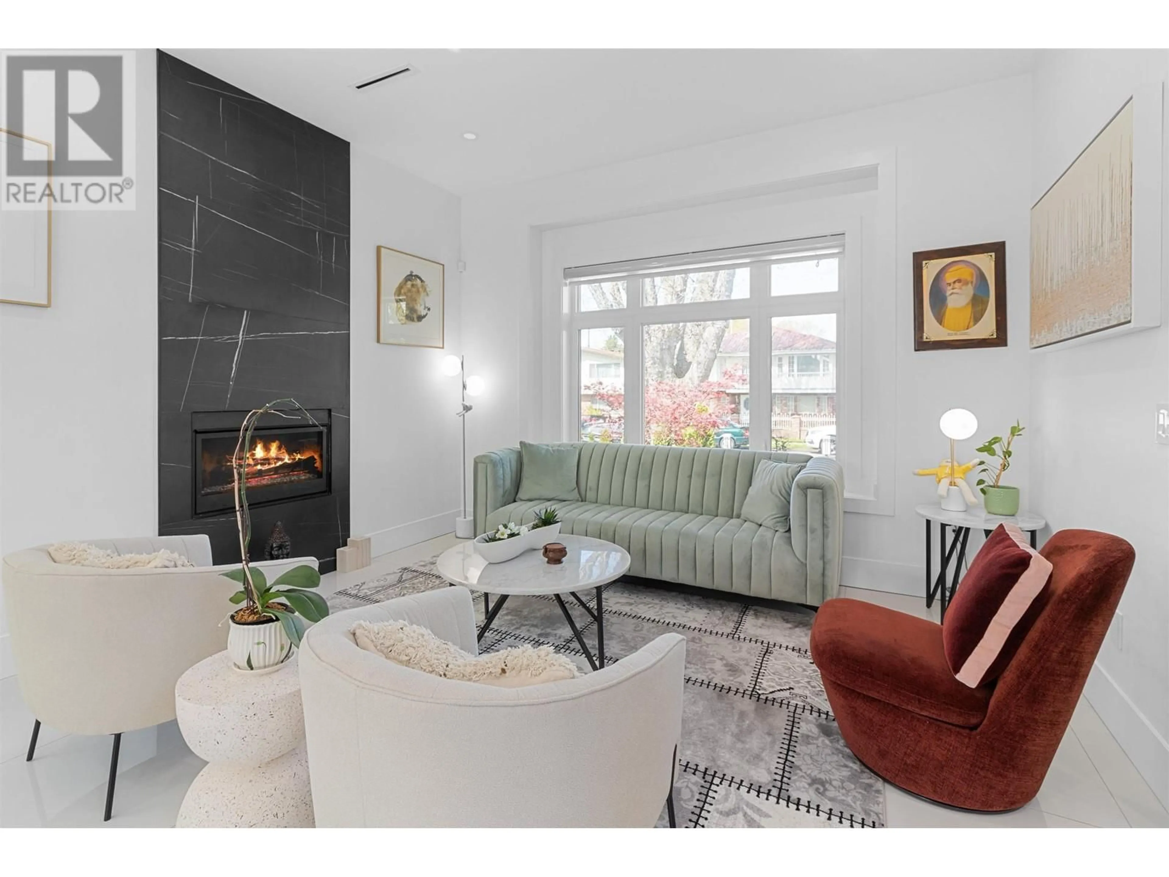 Living room with furniture, ceramic/tile floor for 886 38TH AVENUE, Vancouver British Columbia V5W1J3