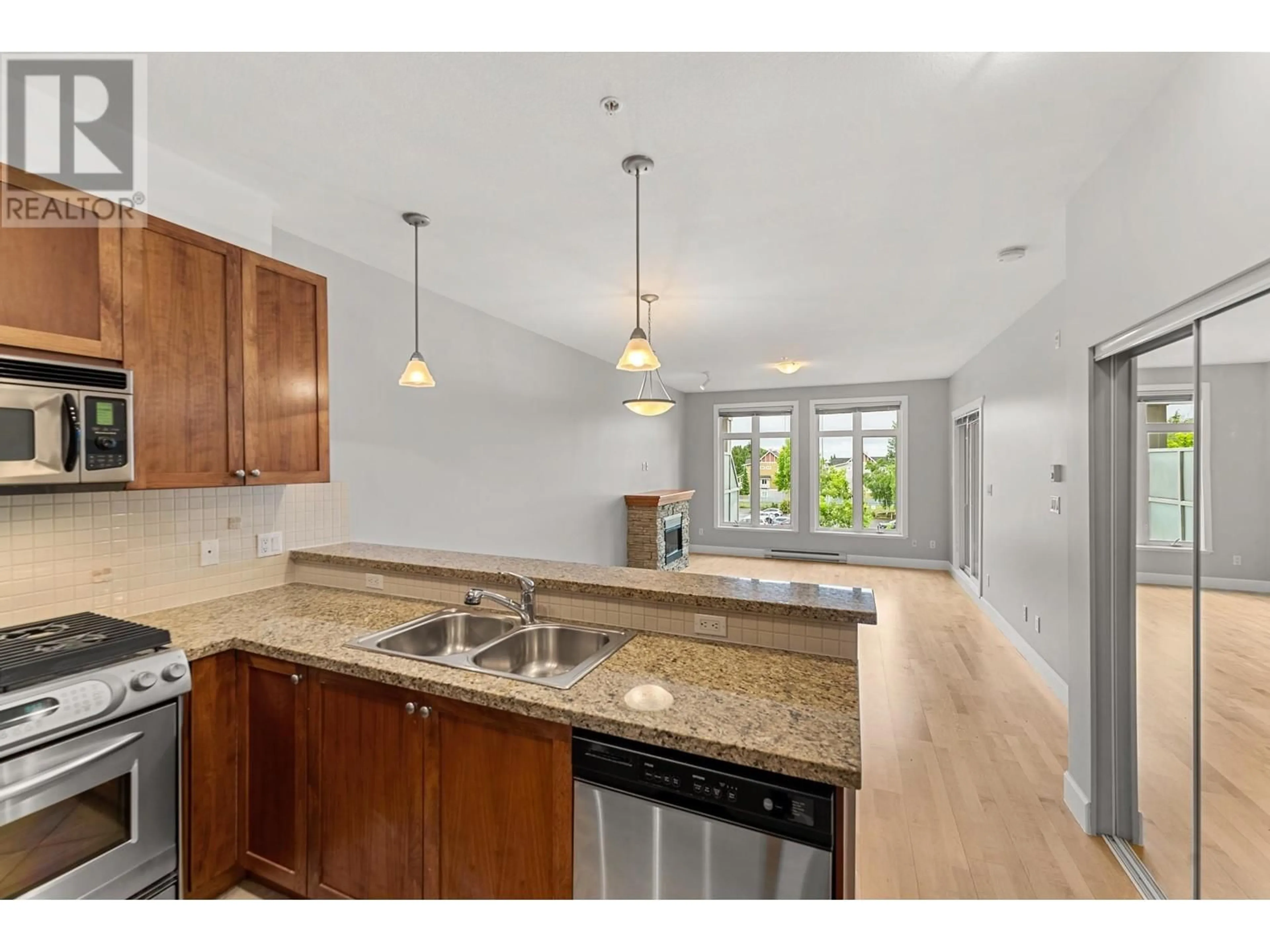 Open concept kitchen, unknown for 325 - 4280 MONCTON STREET, Richmond British Columbia V7E6T4