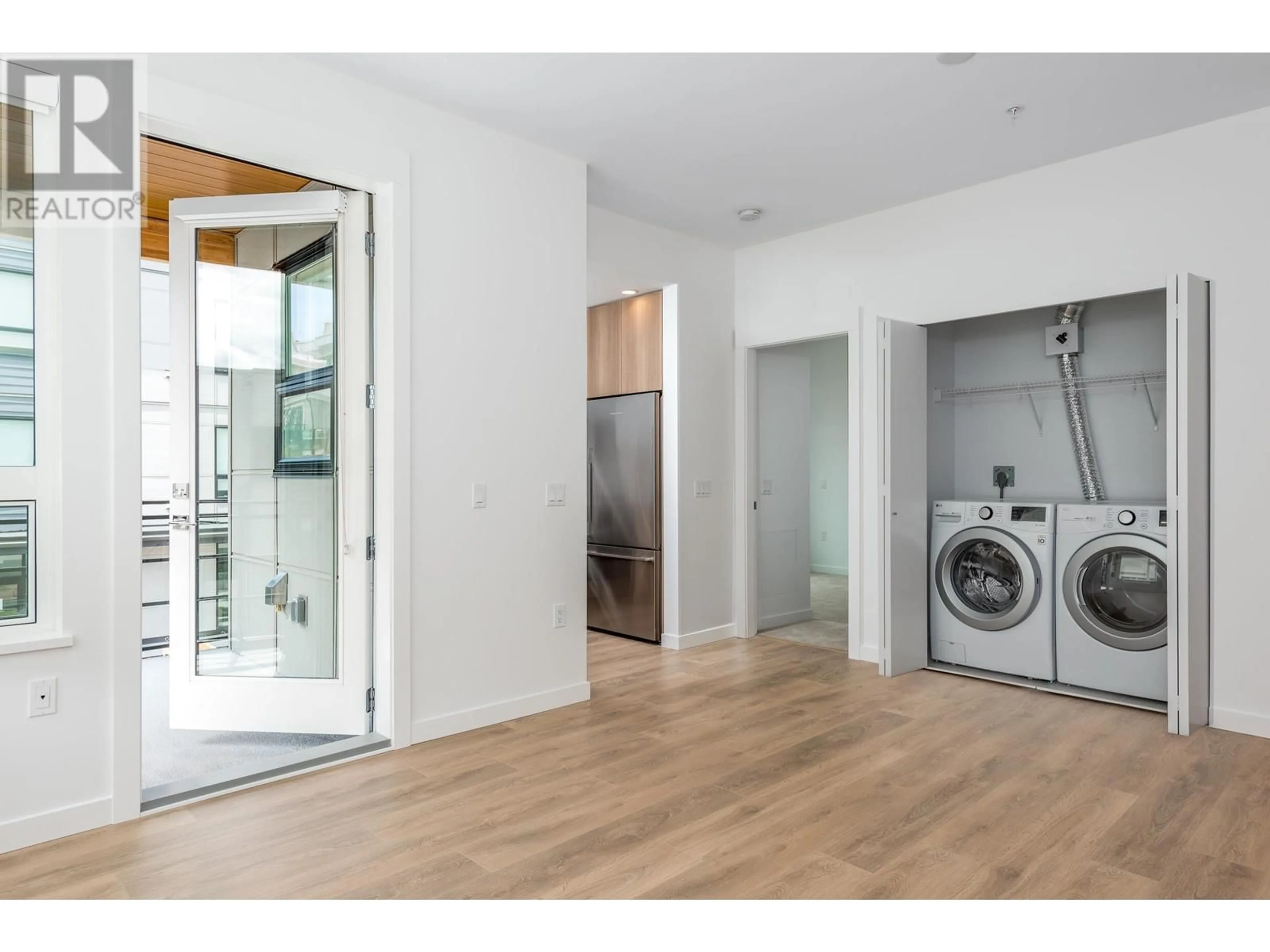 Unknown for 111 - 715 15TH STREET, North Vancouver British Columbia V7M1T2