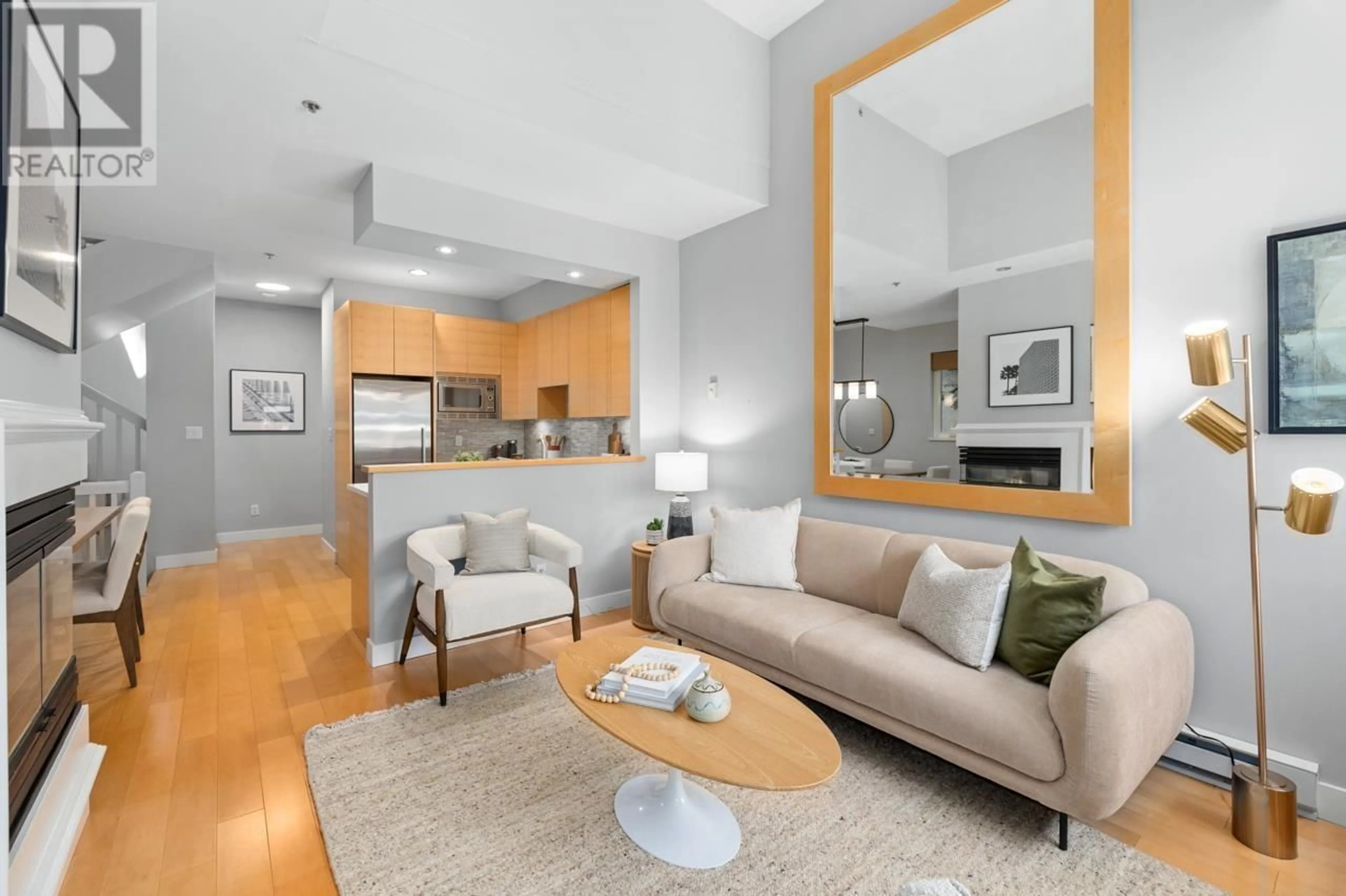 Living room with furniture, unknown for 366 14TH AVENUE, Vancouver British Columbia V5Y1X4