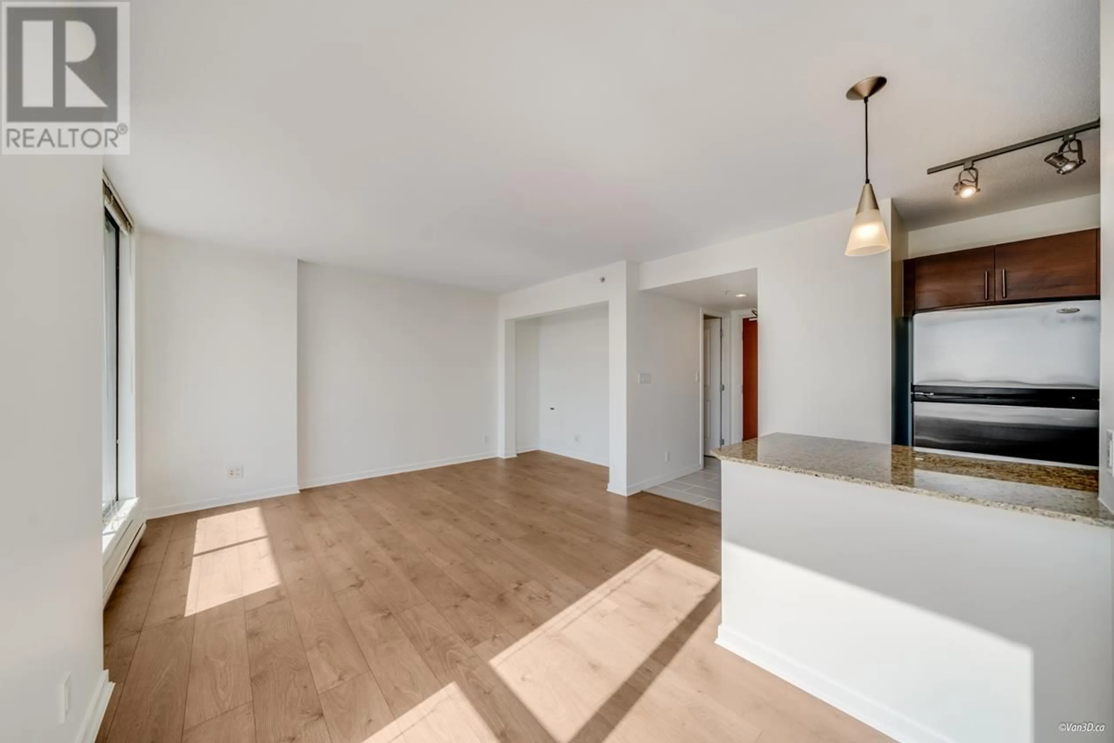 A pic of a room for 703 - 814 ROYAL AVENUE, New Westminster British Columbia V3M1J9