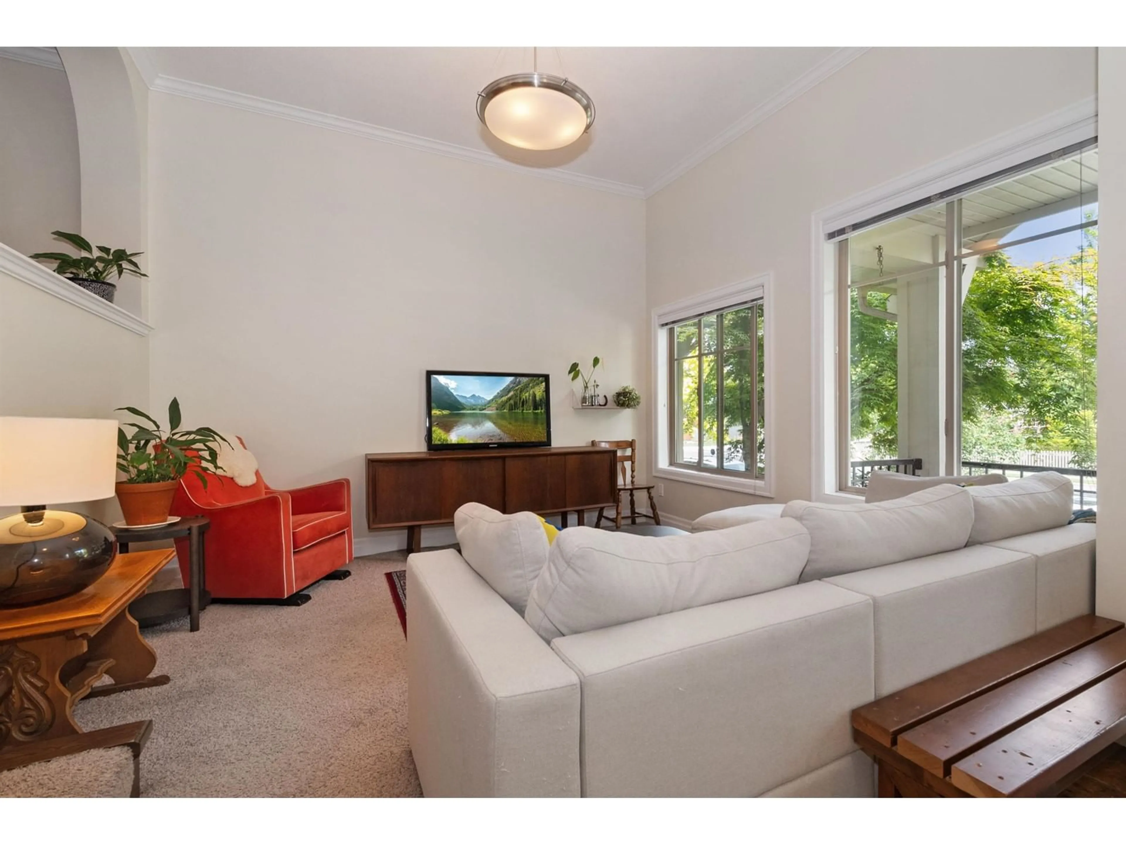 Living room with furniture, unknown for 110 - 9270 EDWARD STREET, Chilliwack British Columbia V2P4C4