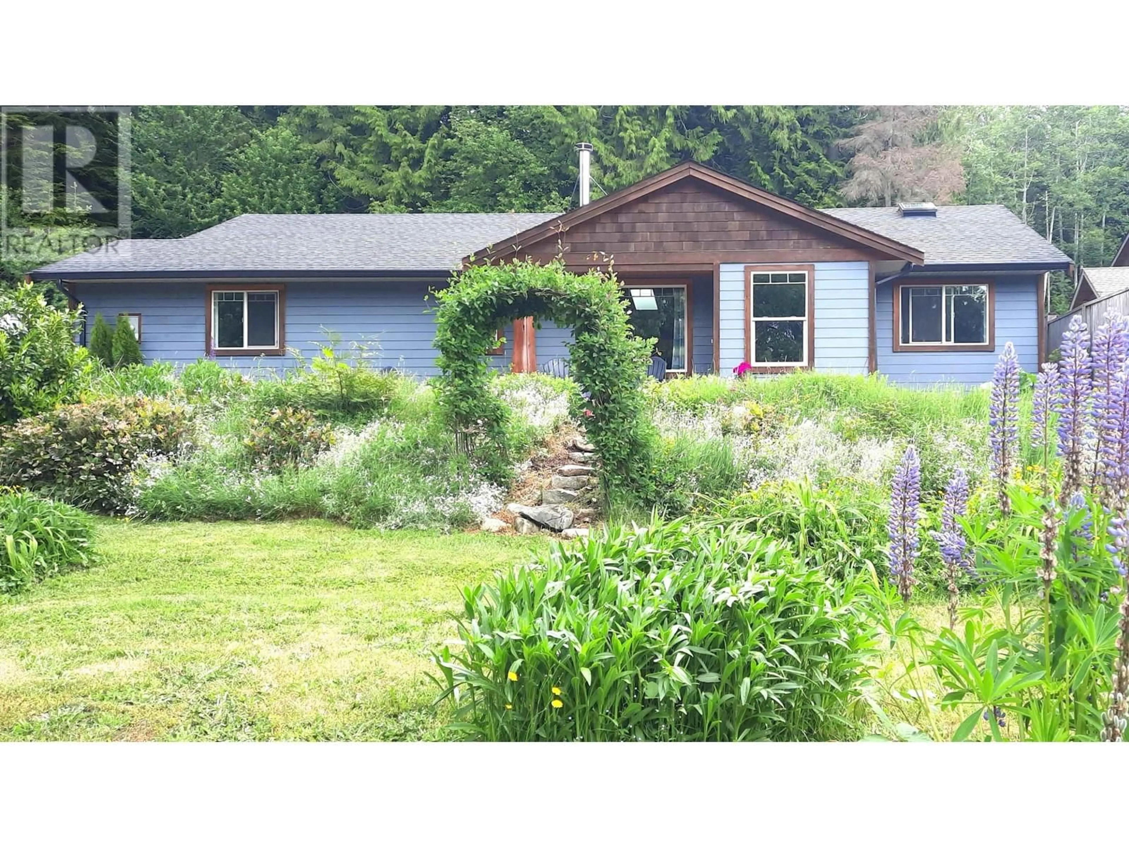 A pic from outside/outdoor area/front of a property/back of a property/a pic from drone, unknown for 1456 GEM PLACE, Roberts Creek British Columbia V0N2W2