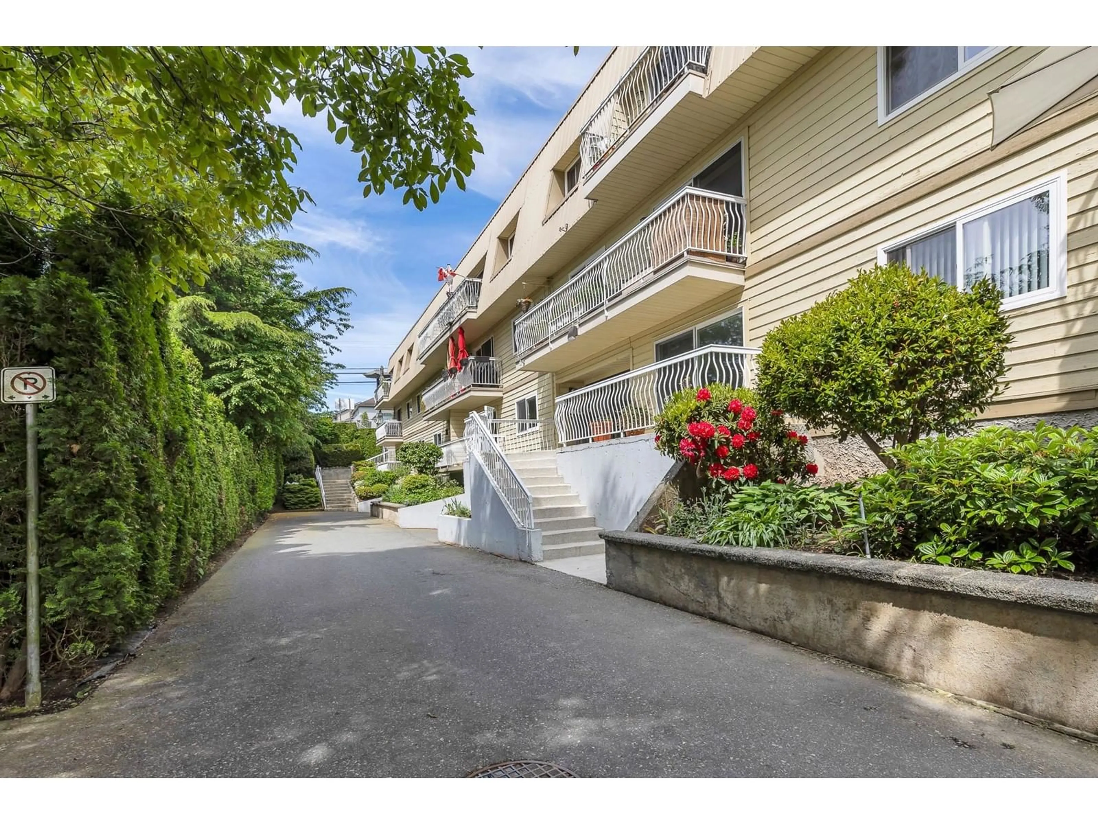 Patio, street for 220 - 7436 STAVE LAKE, Mission British Columbia V2V5B9