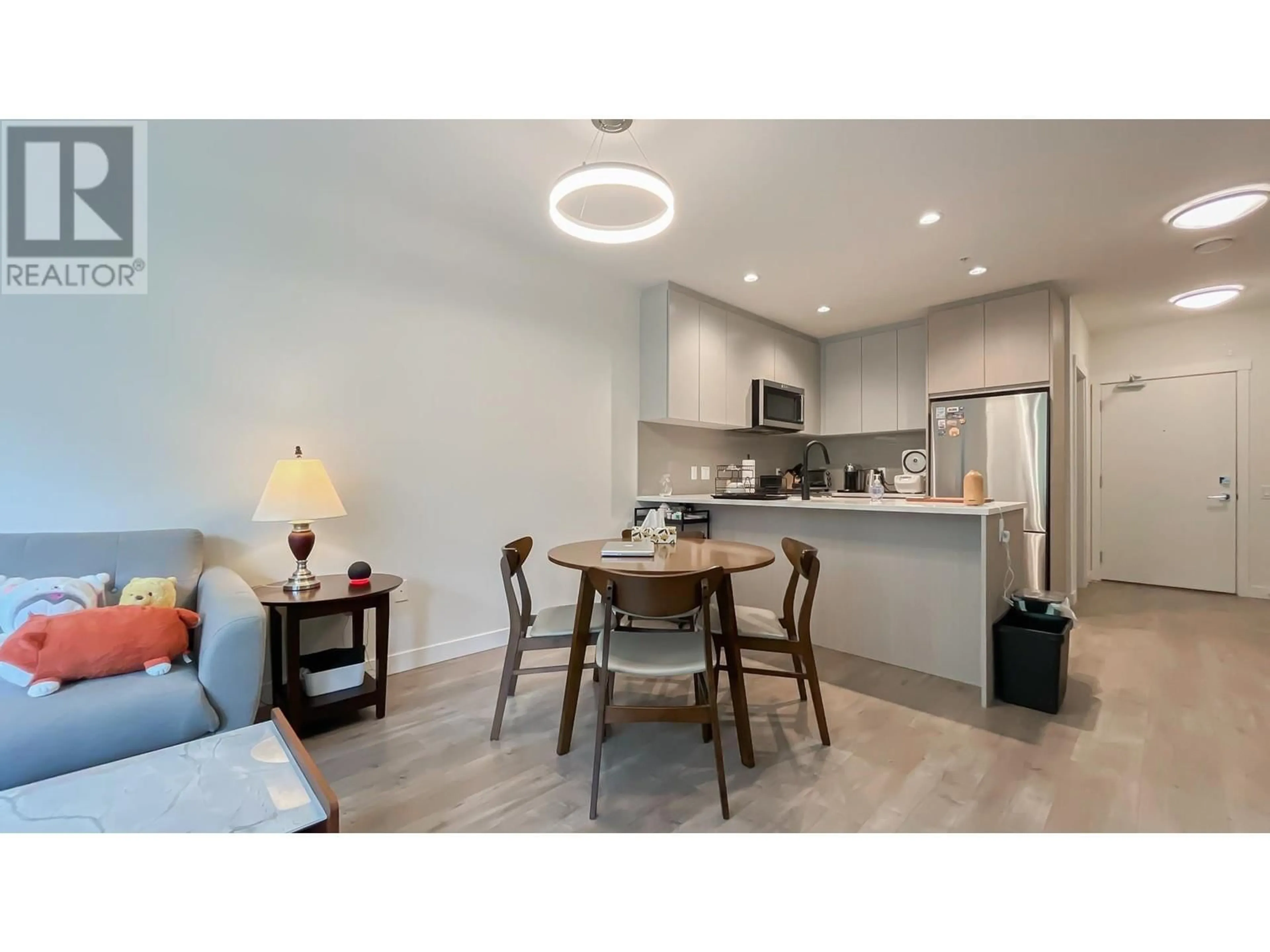Open concept kitchen, unknown for 104 - 707 COMO LAKE AVENUE, Coquitlam British Columbia V3J0J5