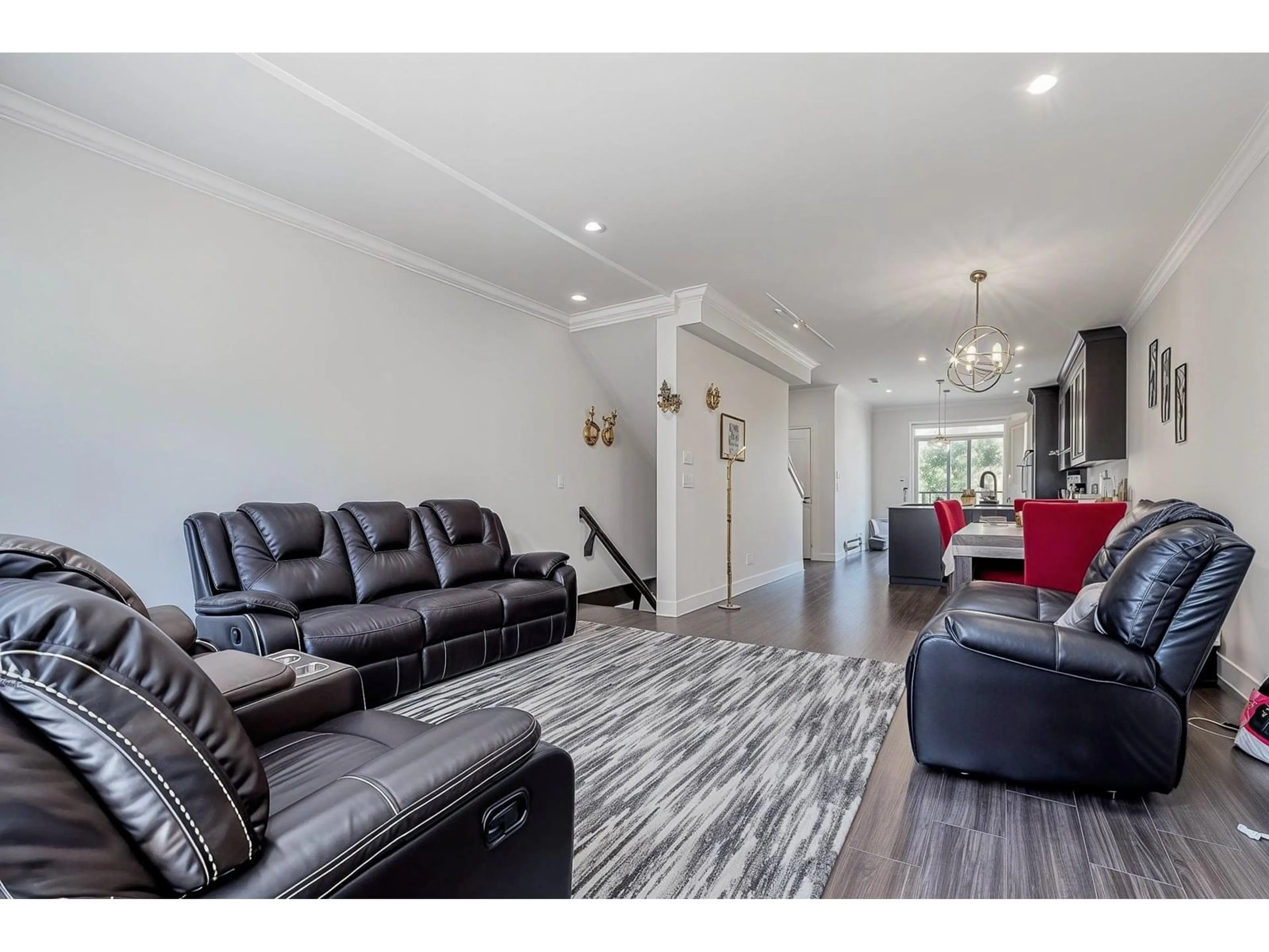 Living room with furniture, wood/laminate floor for 194 - 13898 64, Surrey British Columbia V3W1L6