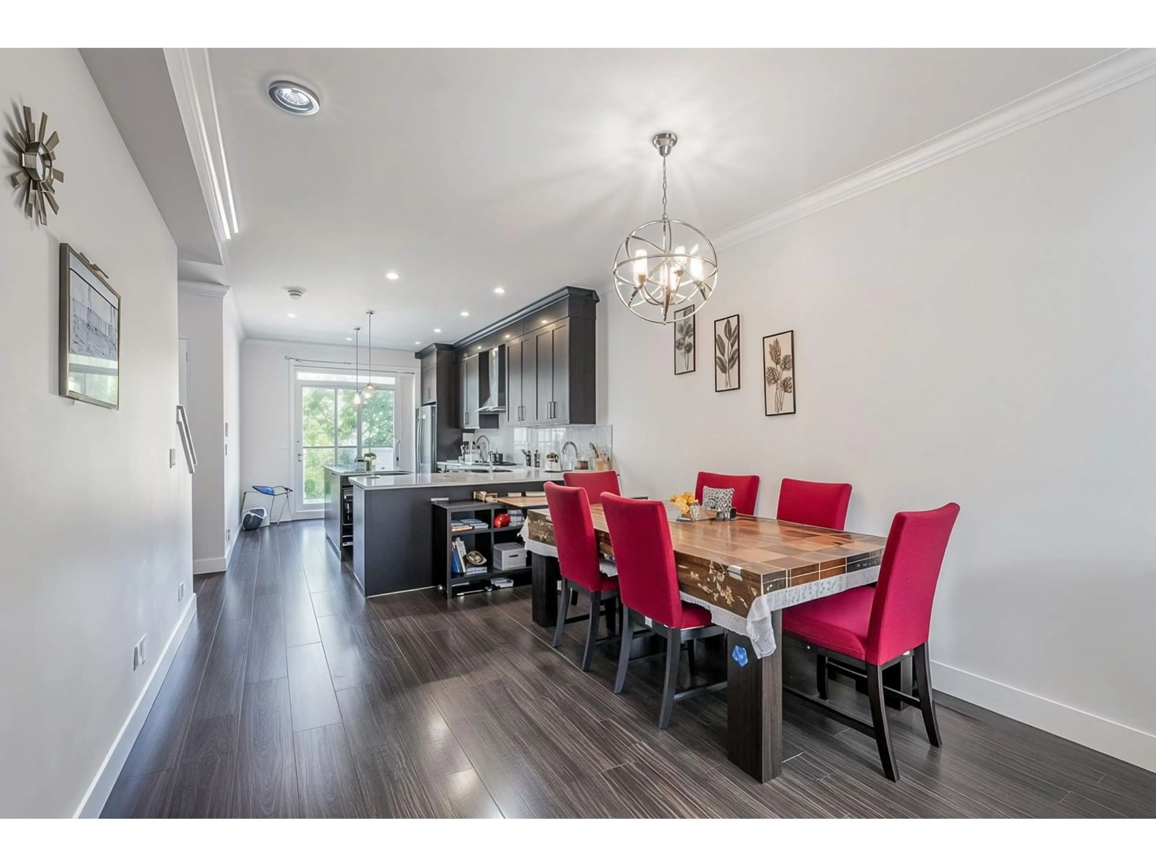 Open concept kitchen, wood/laminate floor for 194 - 13898 64, Surrey British Columbia V3W1L6