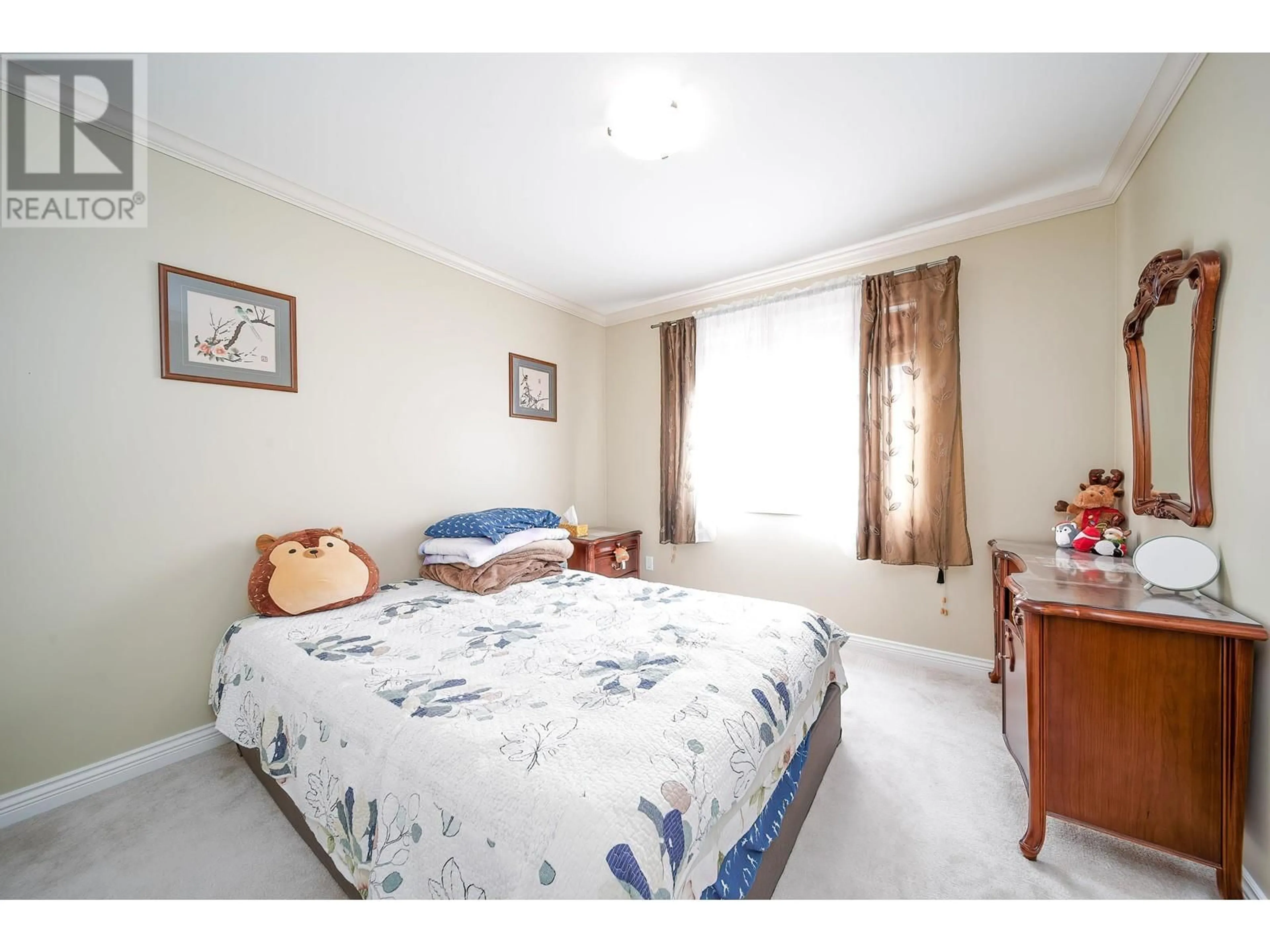 A pic of a room for 4708 SARDIS STREET, Burnaby British Columbia V5H1L5
